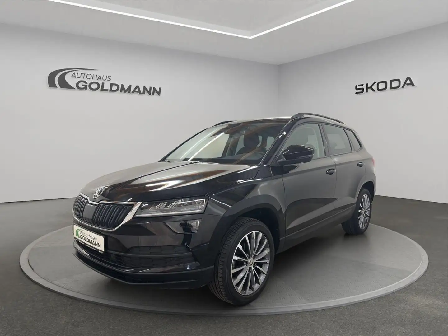 Skoda Karoq Style 1,5l TSI ACT 110kW AHK Schwarz - 1