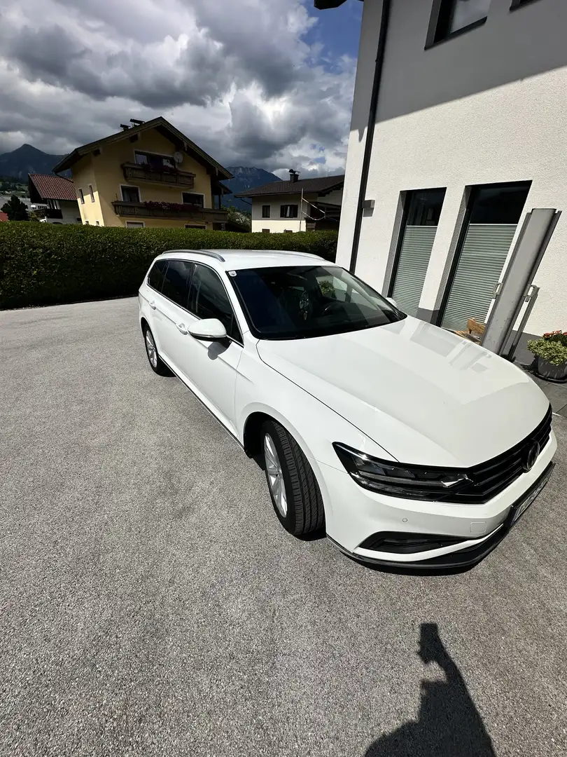 Volkswagen Passat Passat Variant Elegance 1,5 TSI DSG Elegance Weiß - 2