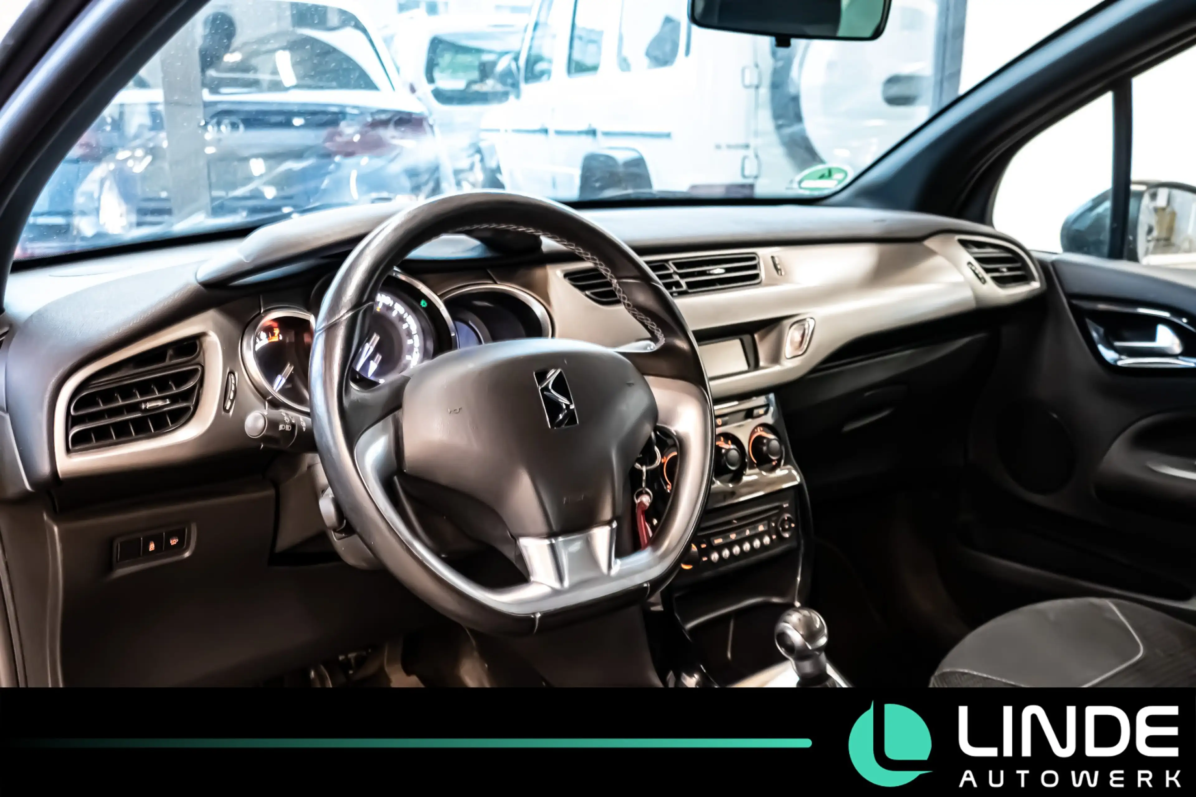 Citroen DS3 SO CHIC CABRIO TEMPOMAT|KLIMA|RADIO|PDC|17 — photo 10