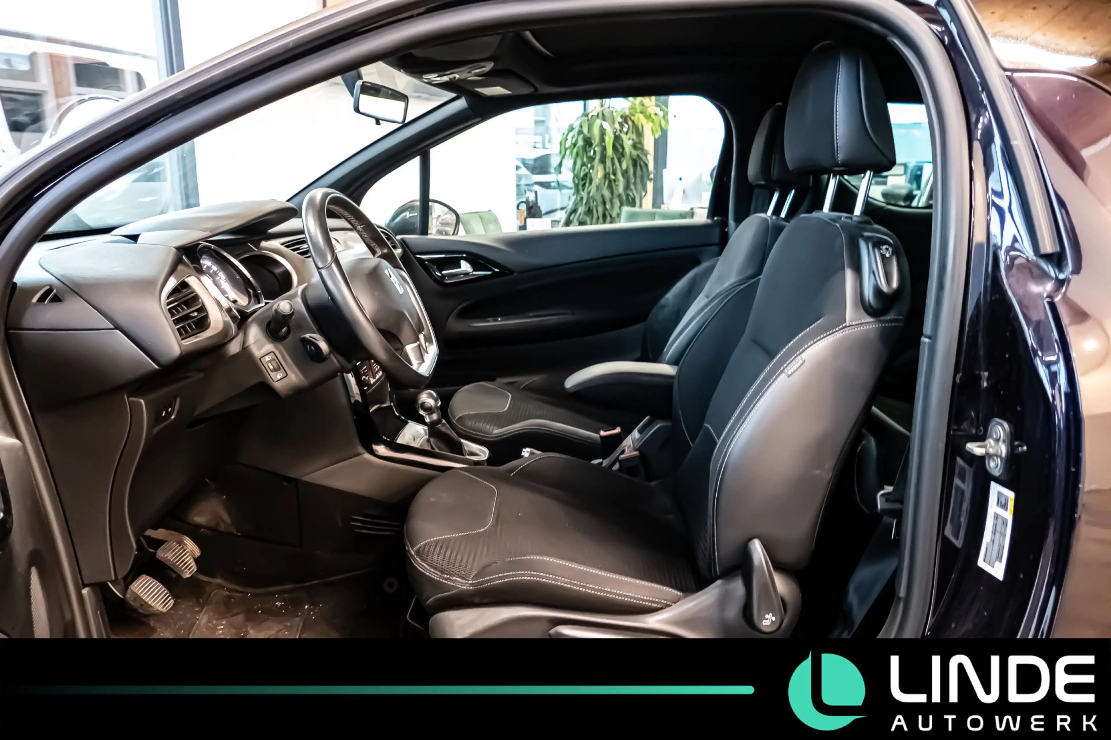 Citroen DS3 SO CHIC CABRIO TEMPOMAT|KLIMA|RADIO|PDC|17 — photo 11
