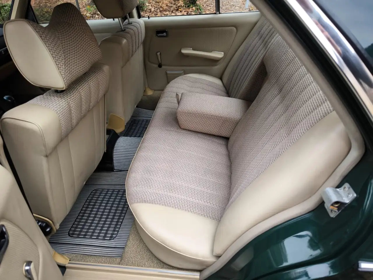 Mercedes-Benz 200 W123, foto 9
