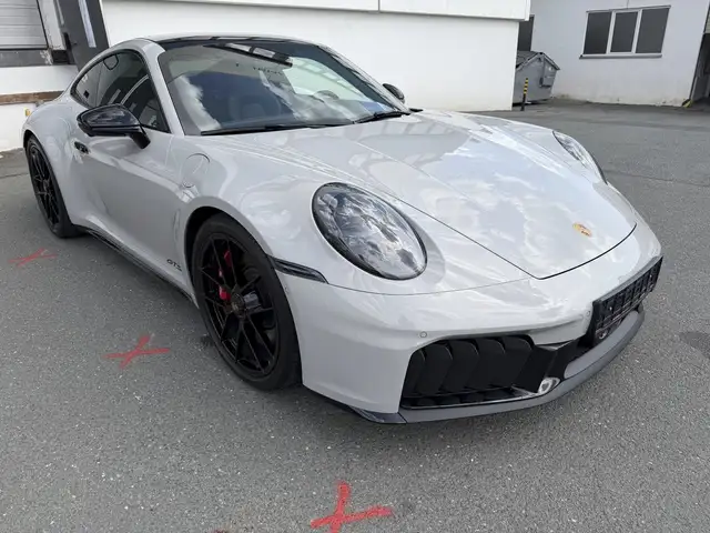 Porsche 992