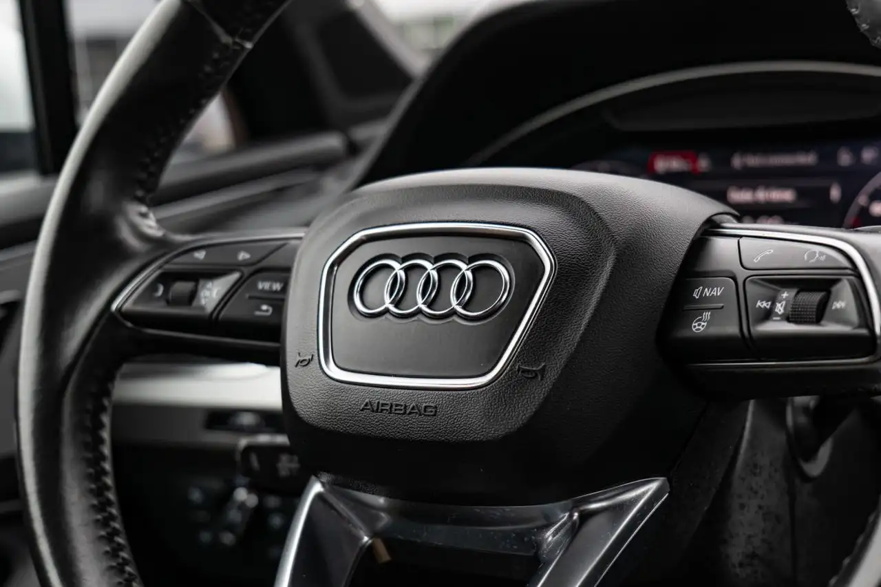 Audi Q7 снимка Audi Q7