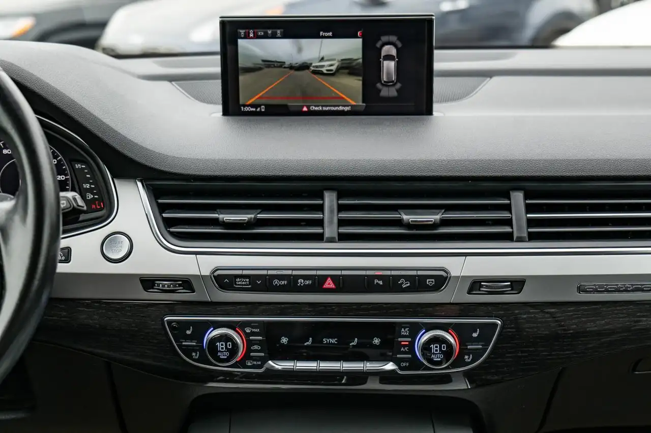 Audi Q7 снимка Audi Q7