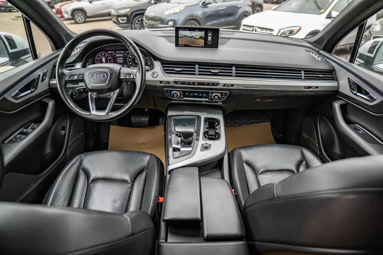 Audi Q7 снимка Audi Q7