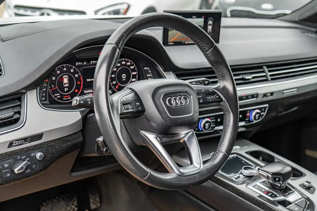 Audi Q7 снимка Audi Q7