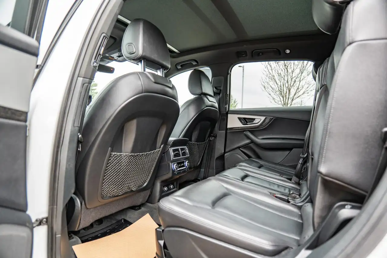 Audi Q7 снимка Audi Q7
