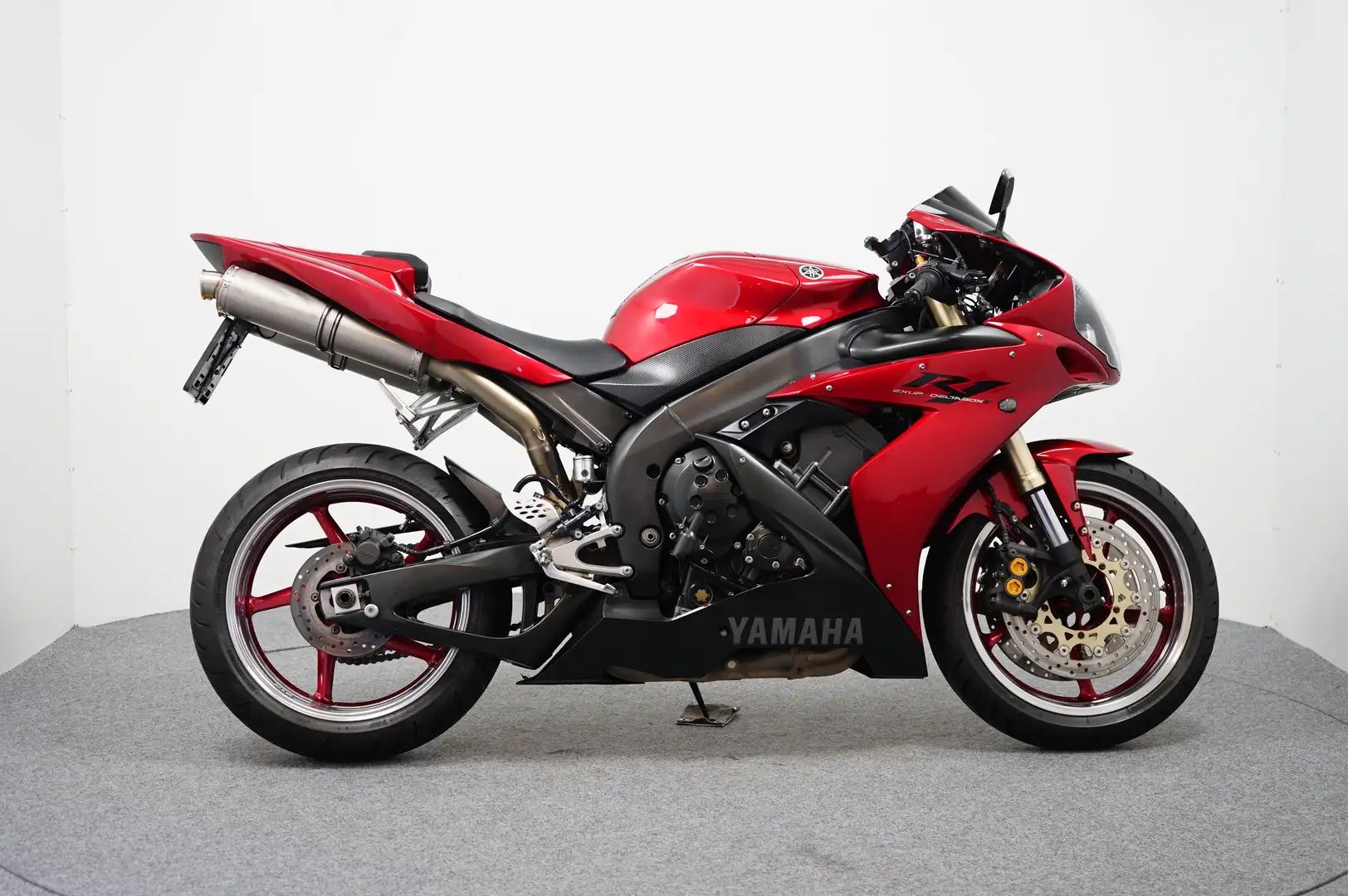 Yamaha YZF-R1 Rood - 1