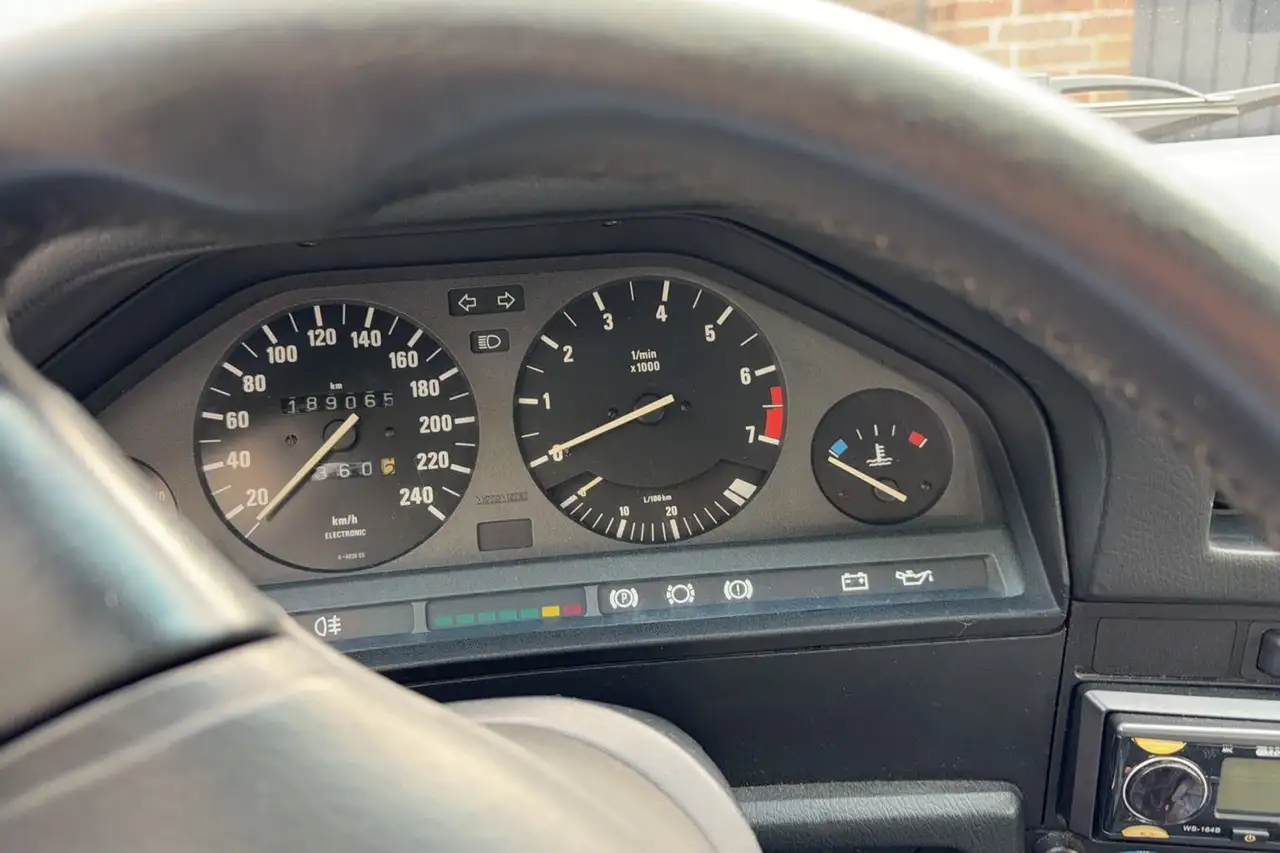 BMW 325 E30 i Cabrio | hardtop | windscherm | origineel, foto 9