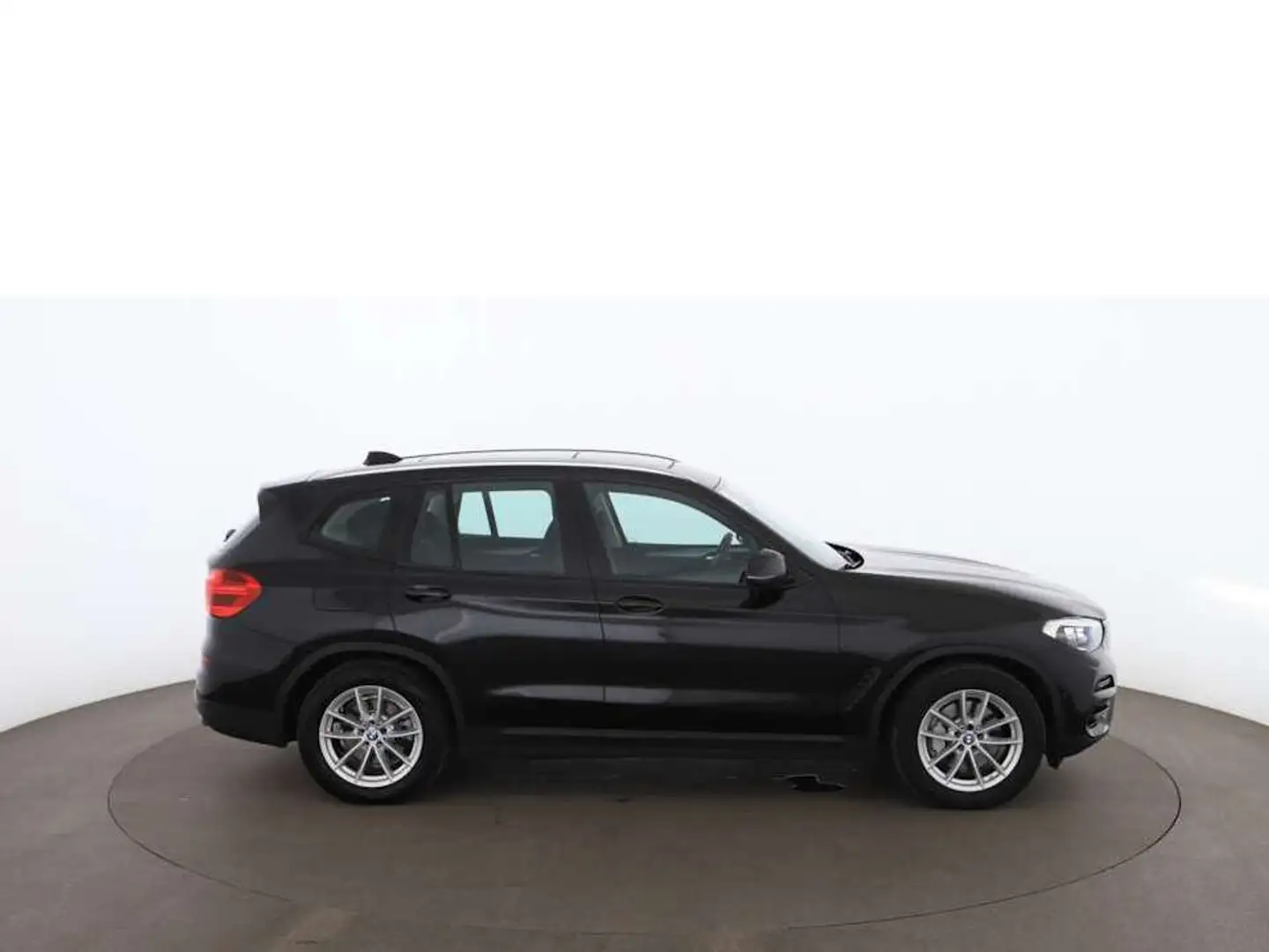 BMW X3 xDrive30e Advantage Aut LED SKY NAVI R-CAM Schwarz - 2