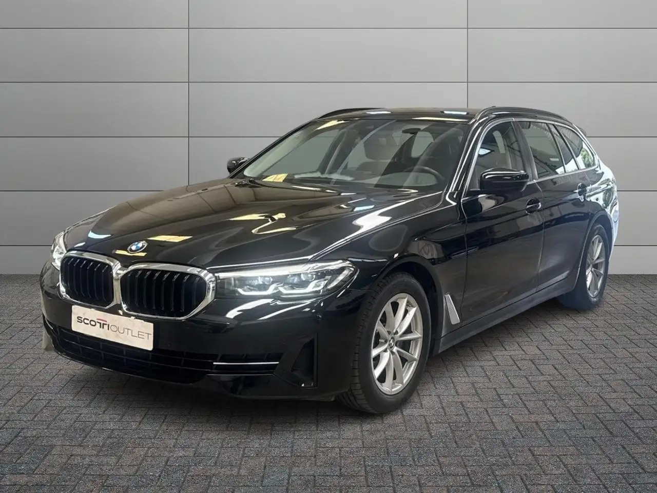 BMW 518