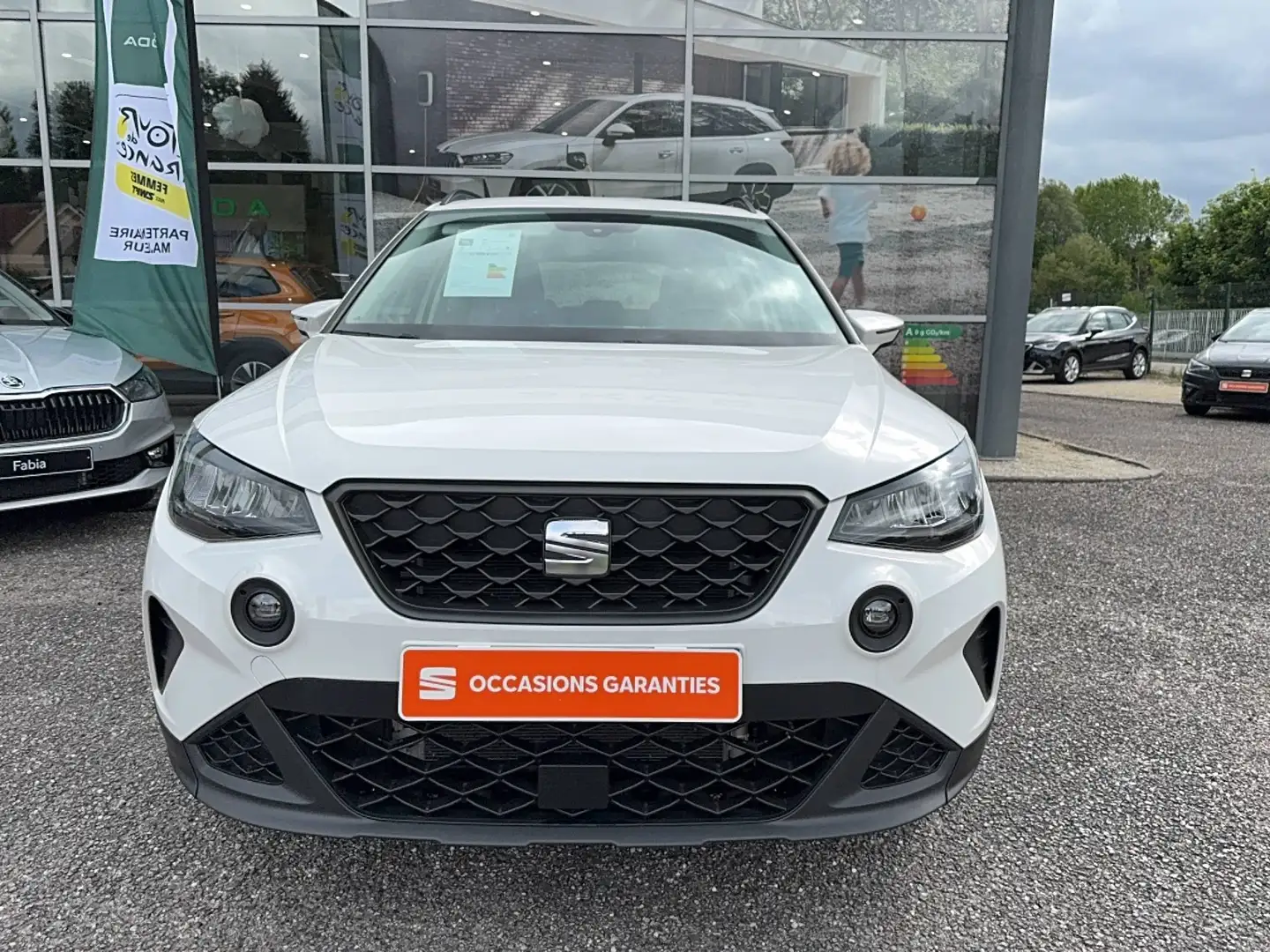 SEAT Arona Arona 1.0 TSI 95 ch Start/Stop BVM5 Blanc - 1