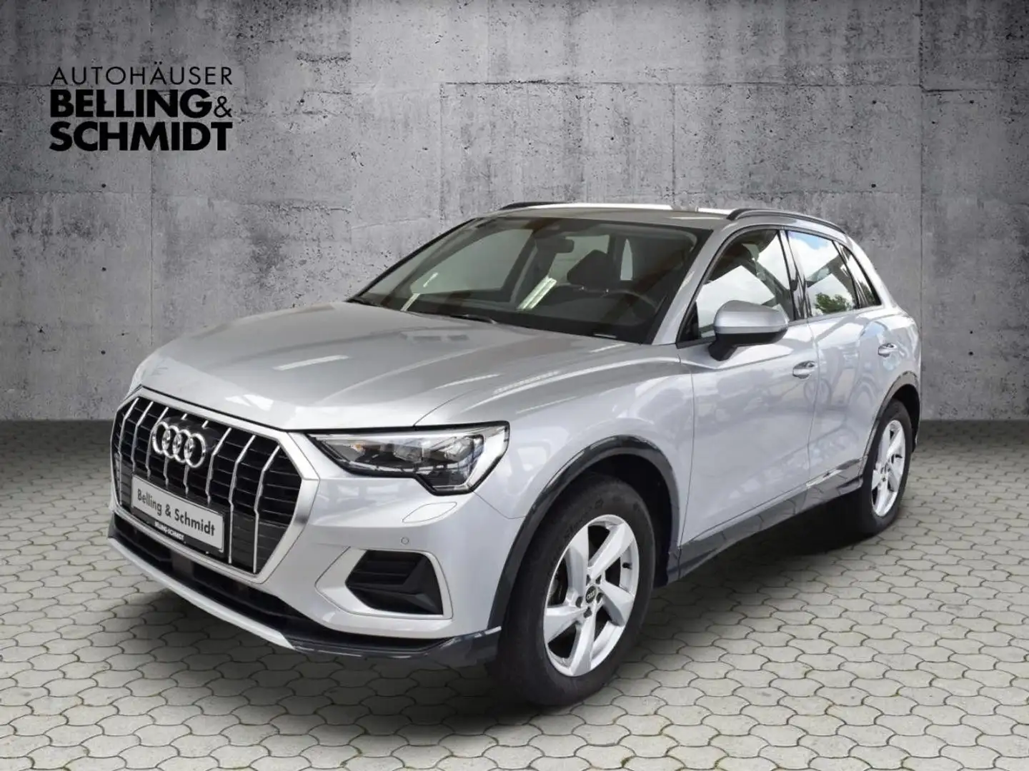 Audi Q3 35TFSI Aut. Standhzg. Tempomat AHK Sports. Silber - 1