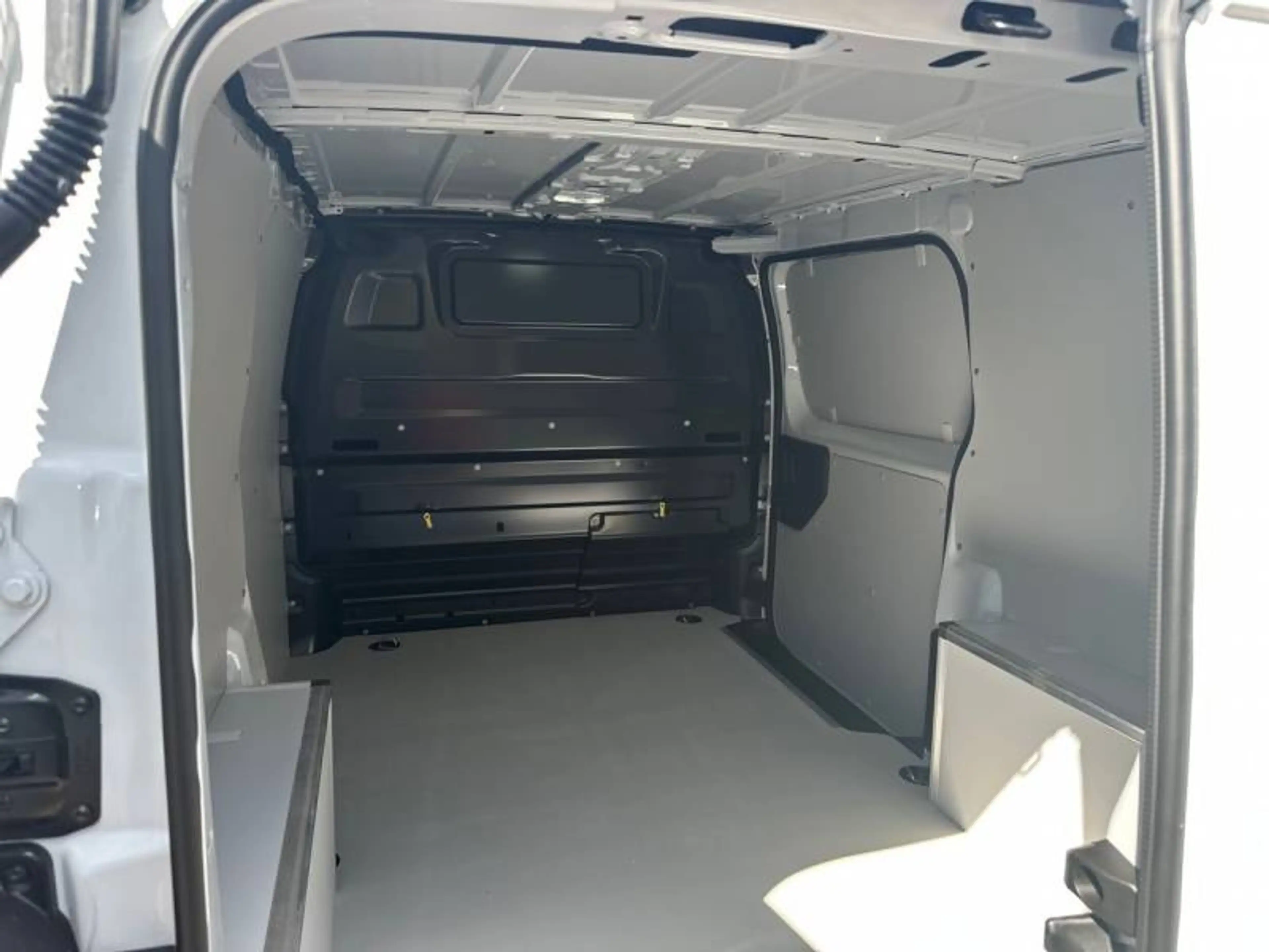 Citroen Jumpy 3 M 1.5 BlueHDi 120 S&S BVM6 - — photo 6