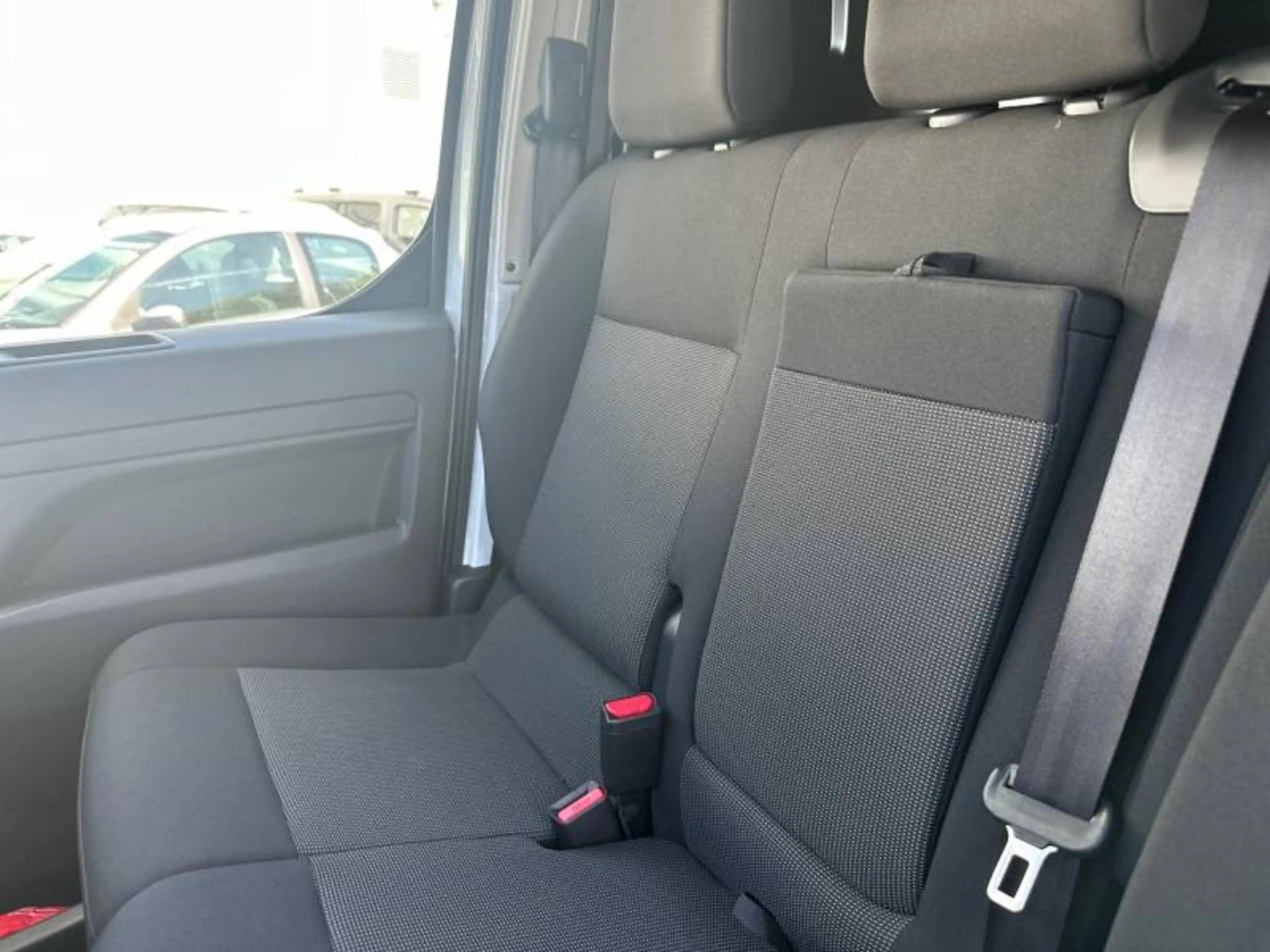 Citroen Jumpy 3 M 1.5 BlueHDi 120 S&S BVM6 - — photo 10