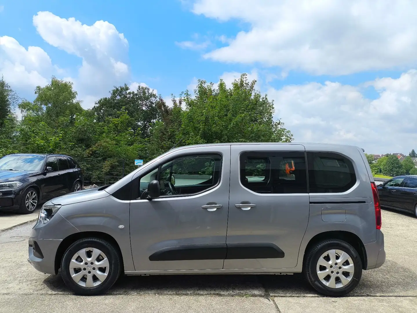 Opel Combo Life Automatik*Anhängerkup*Garantie 2027 Сірий - 2