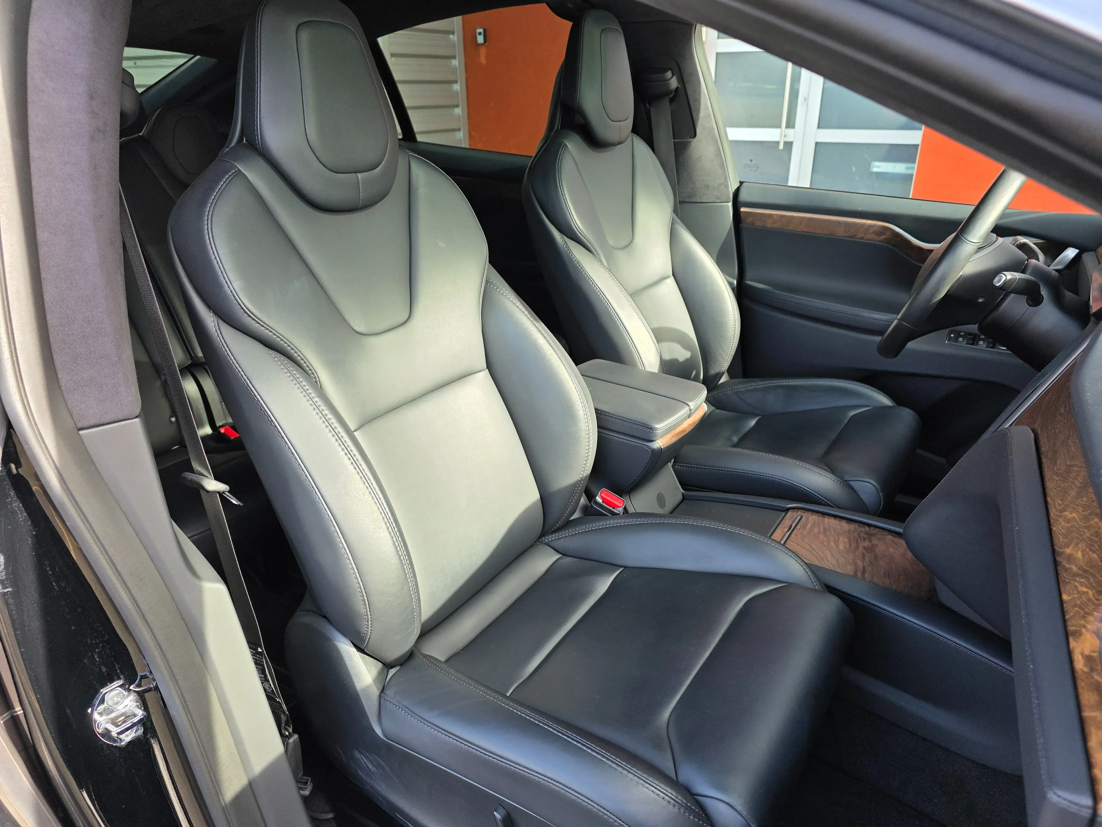 Tesla Model X Model X Dual Motor Long Range — photo 12