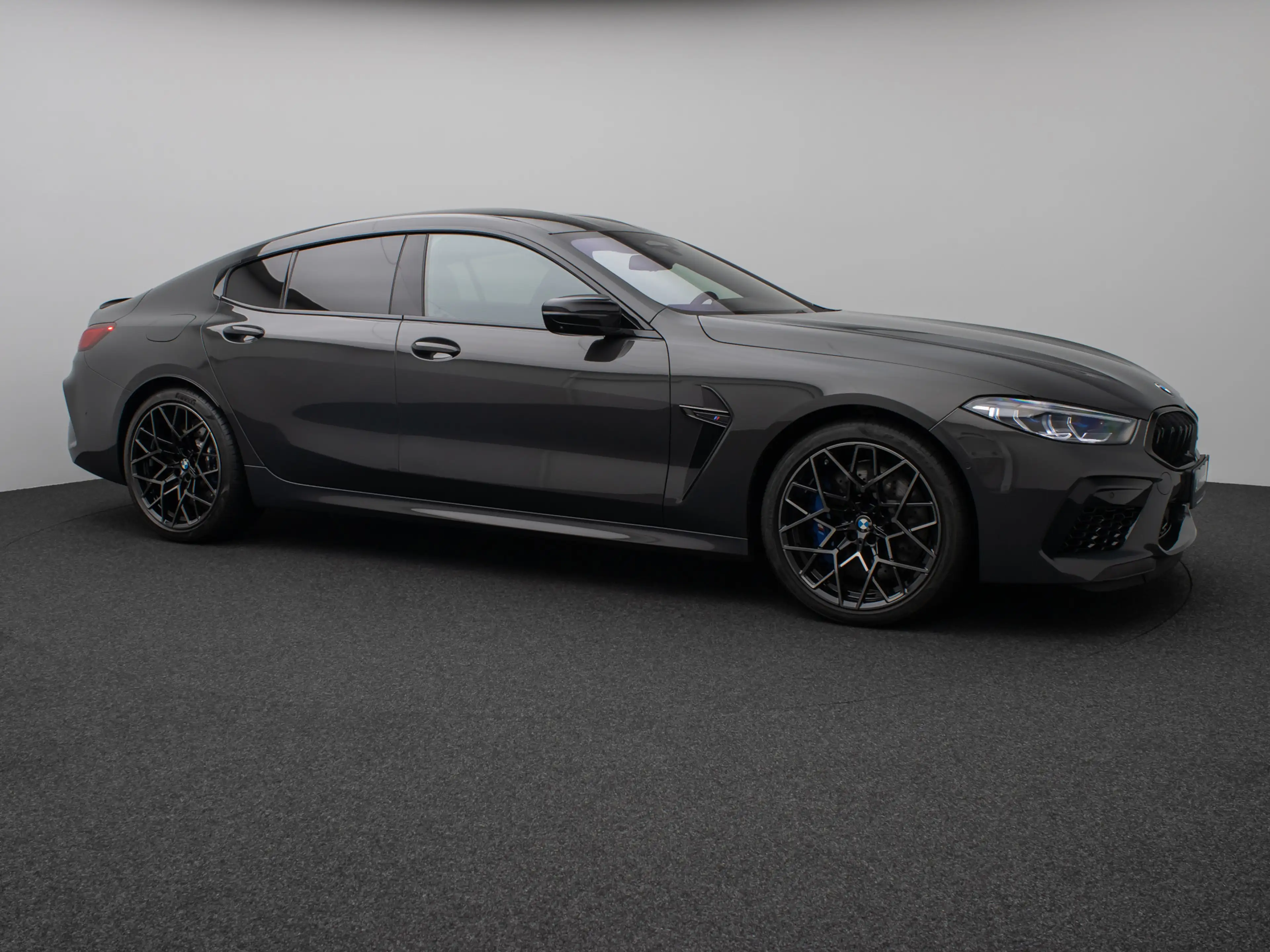 BMW M8 Competition xD Gran Coupé 360°Laser HUD B&W — photo 4