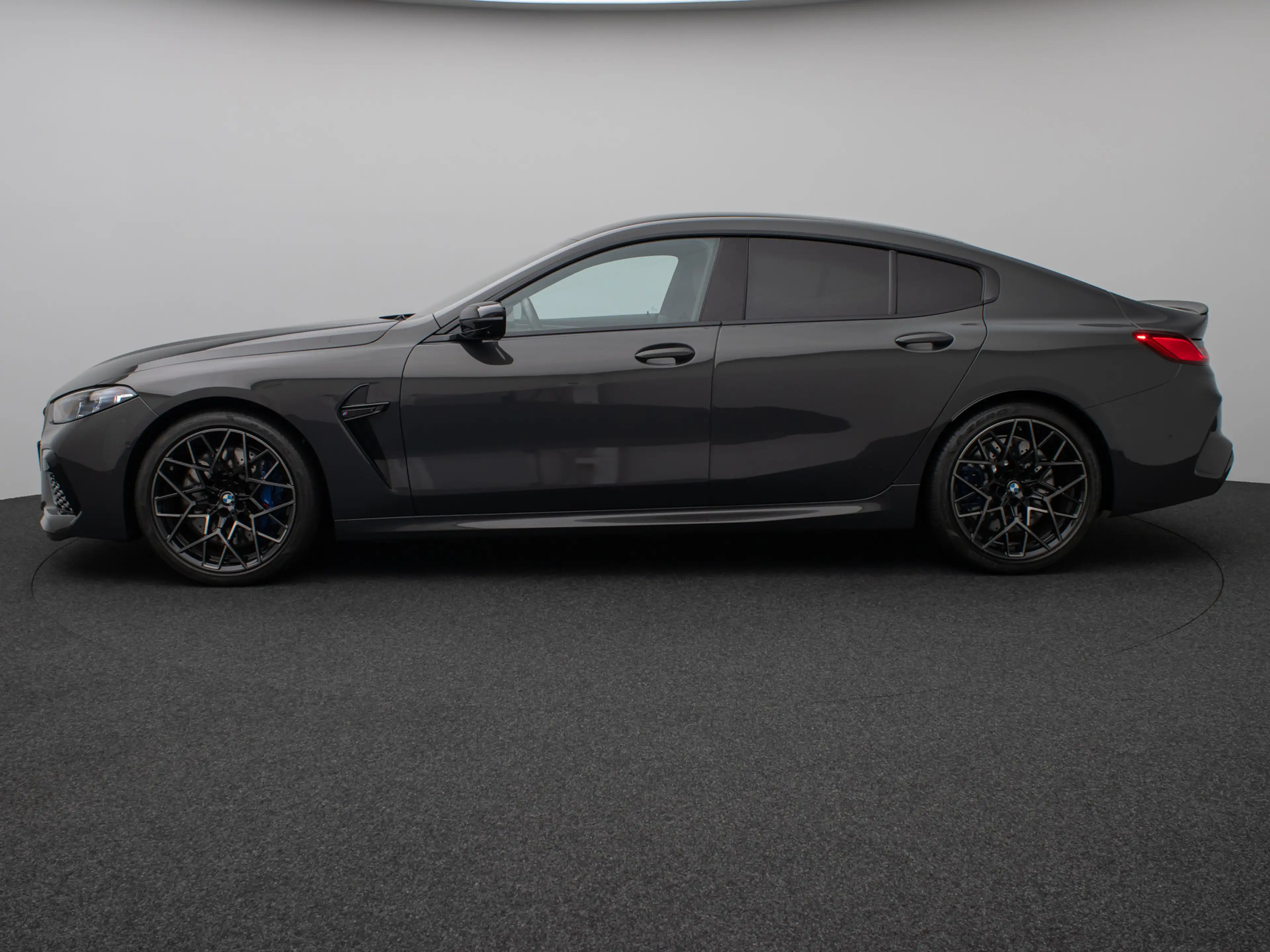 BMW M8 Competition xD Gran Coupé 360°Laser HUD B&W — photo 11