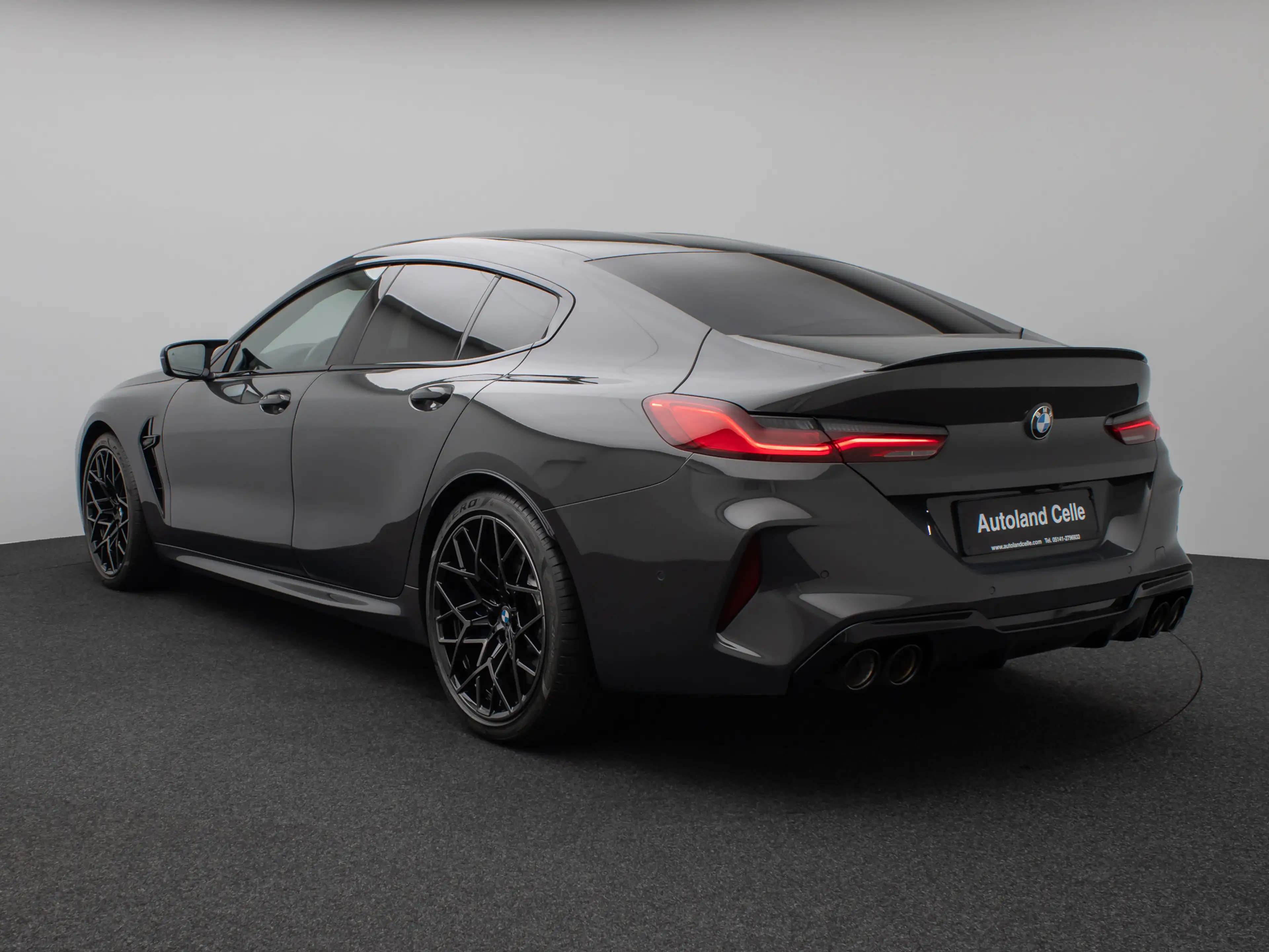 BMW M8 Competition xD Gran Coupé 360°Laser HUD B&W — photo 9