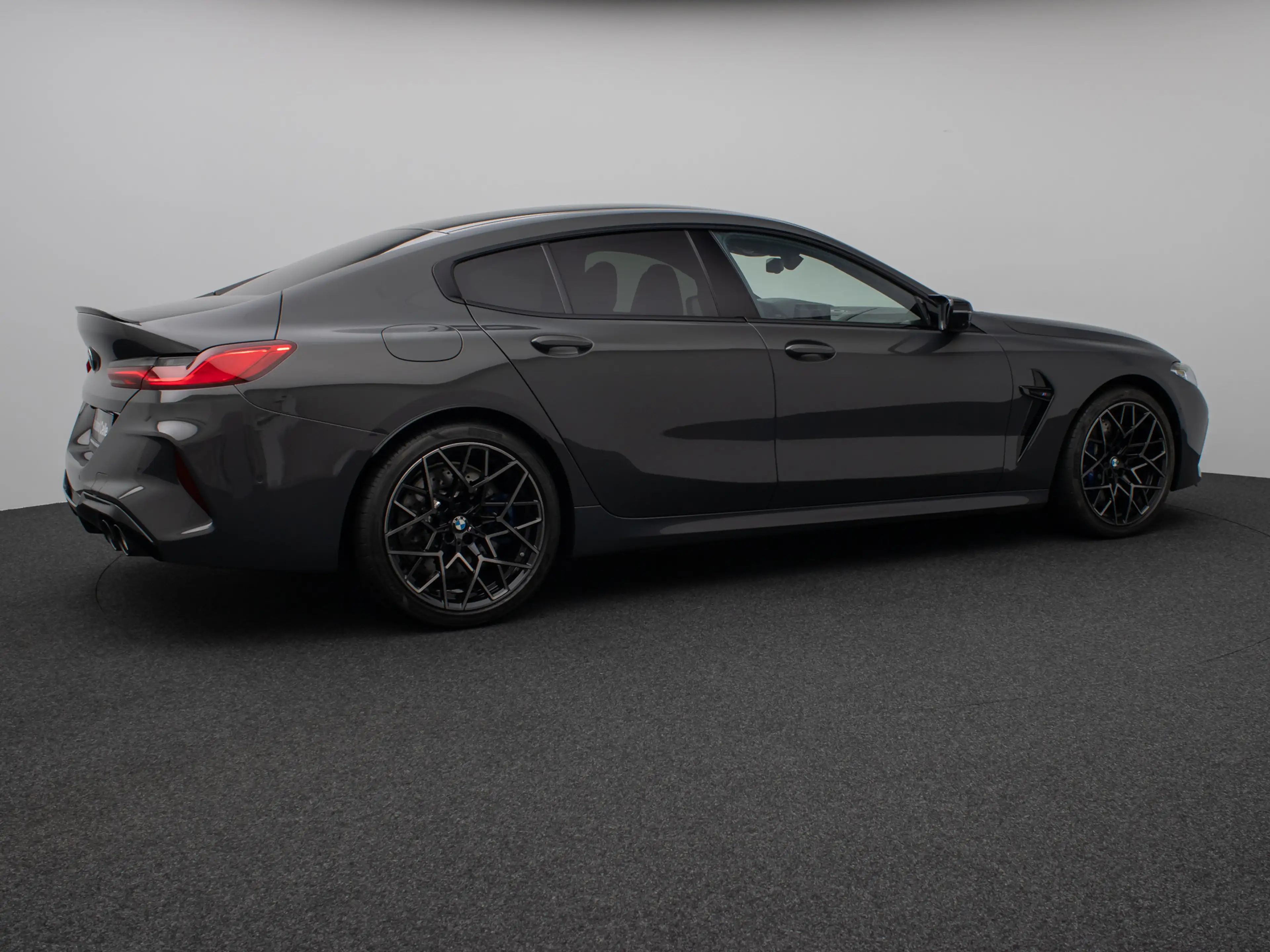 BMW M8 Competition xD Gran Coupé 360°Laser HUD B&W — photo 6