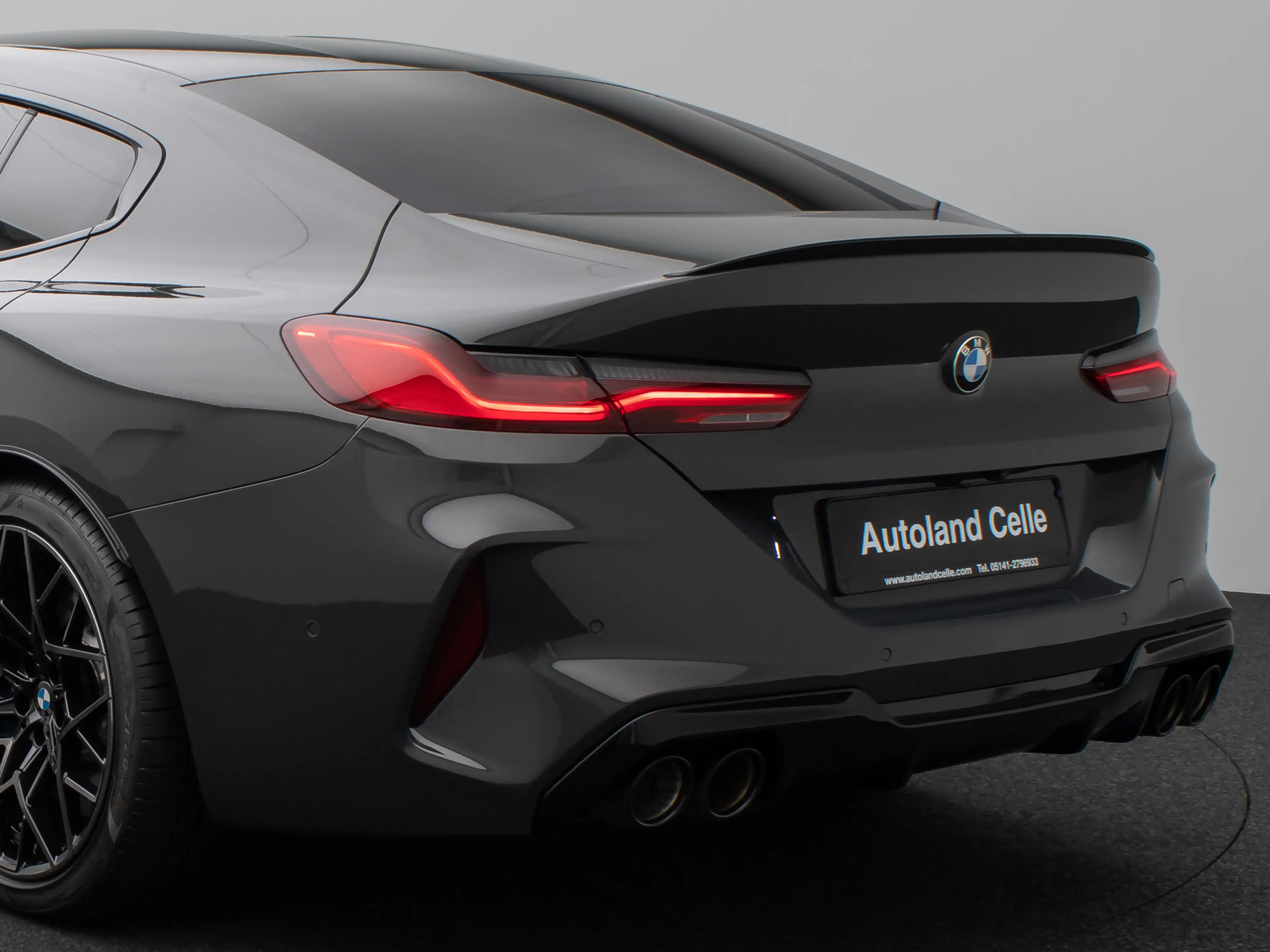 BMW M8 Competition xD Gran Coupé 360°Laser HUD B&W — photo 14