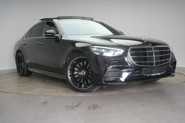 Mercedes-Benz E main image