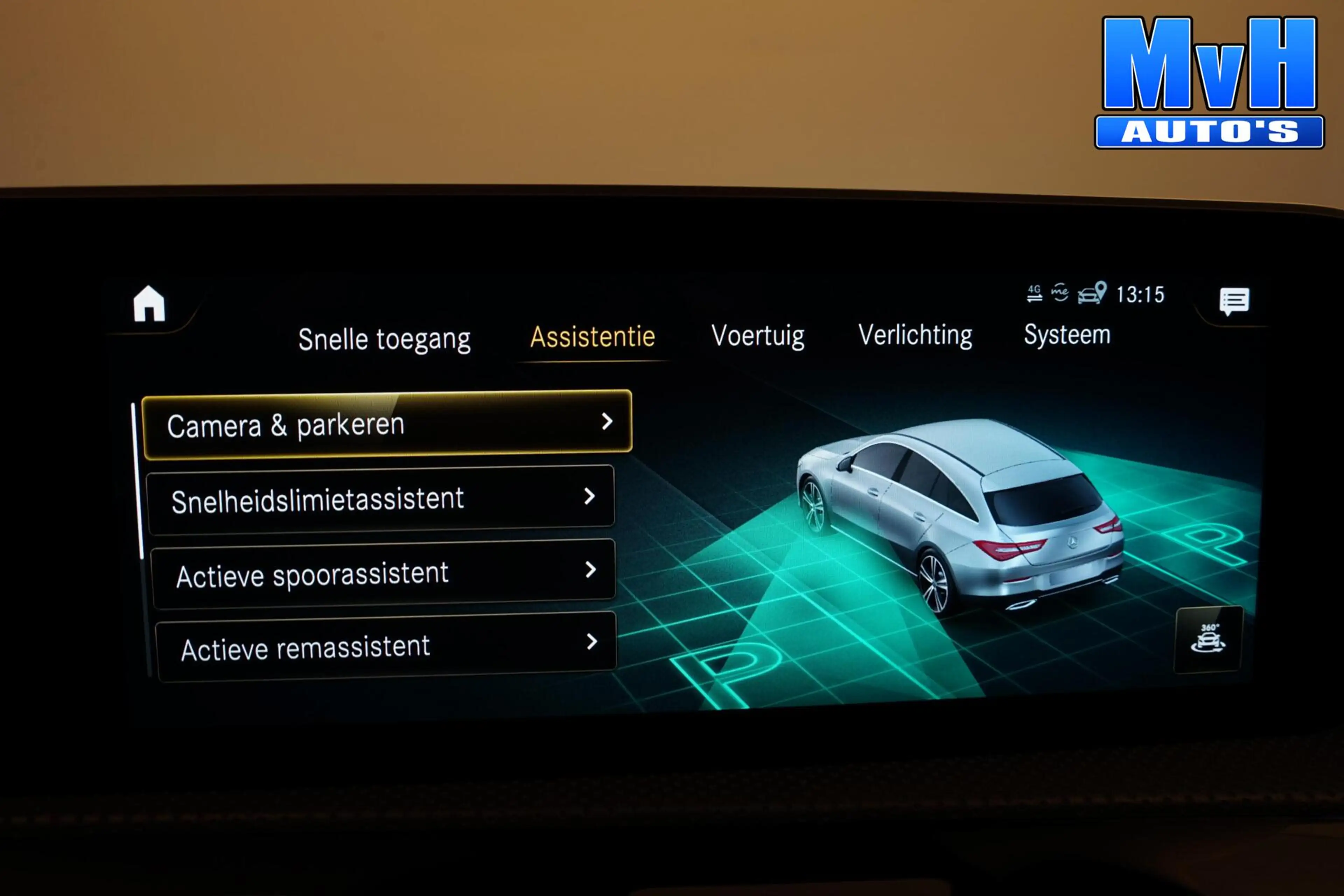 Mercedes-Benz CLA 200 Shooting Brake AMG|PANO|FULL-OPTIONS — photo 10