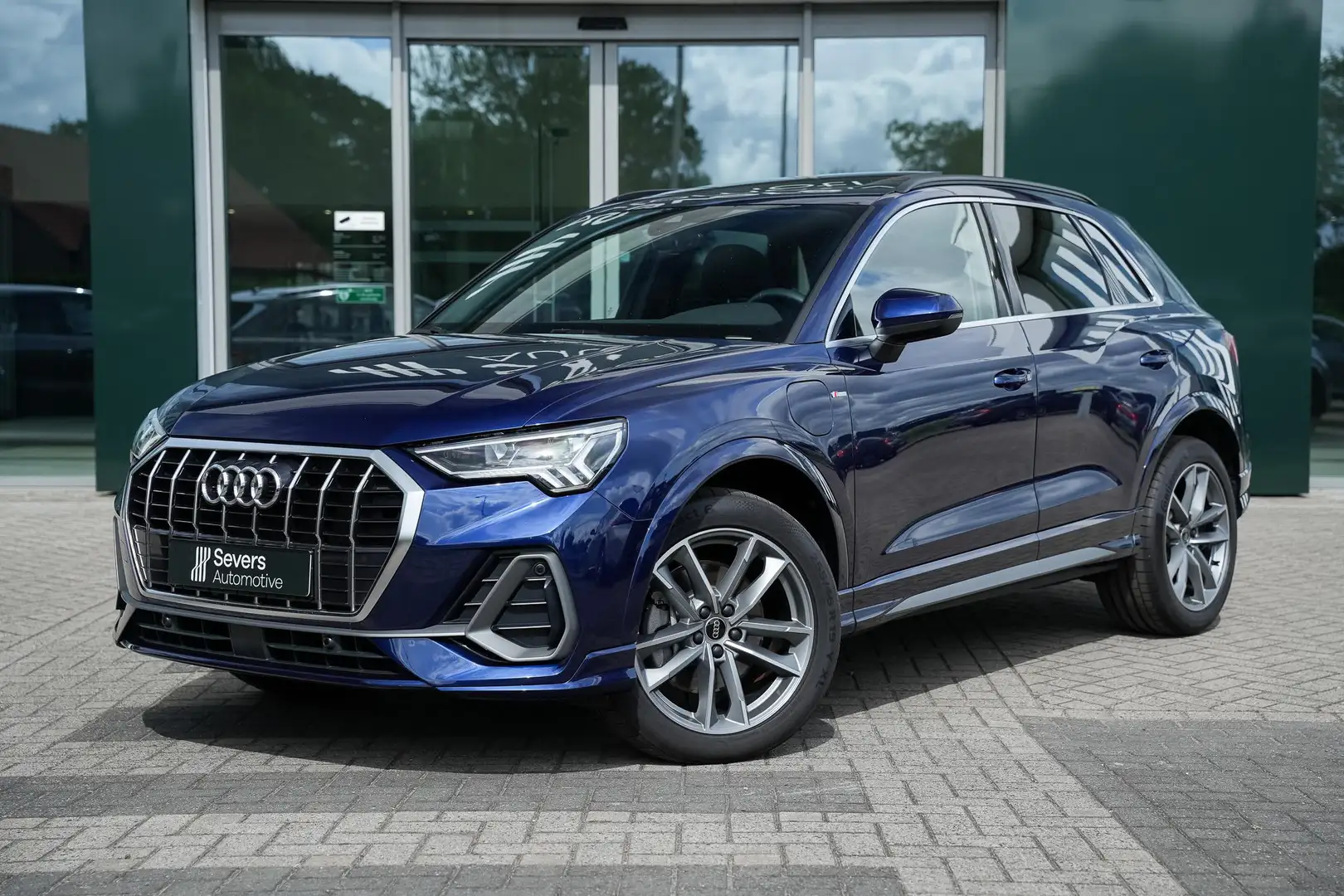 Audi Q3 45 TFSI e S edition S Line | Panorama dak | Adapti Bleu - 2