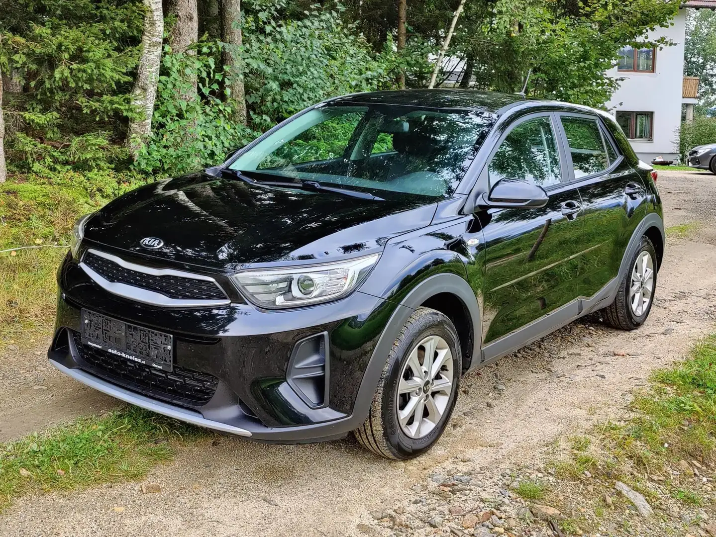 Kia Stonic Stonic 1,25 MPI ISG Titan Titan Schwarz - 2