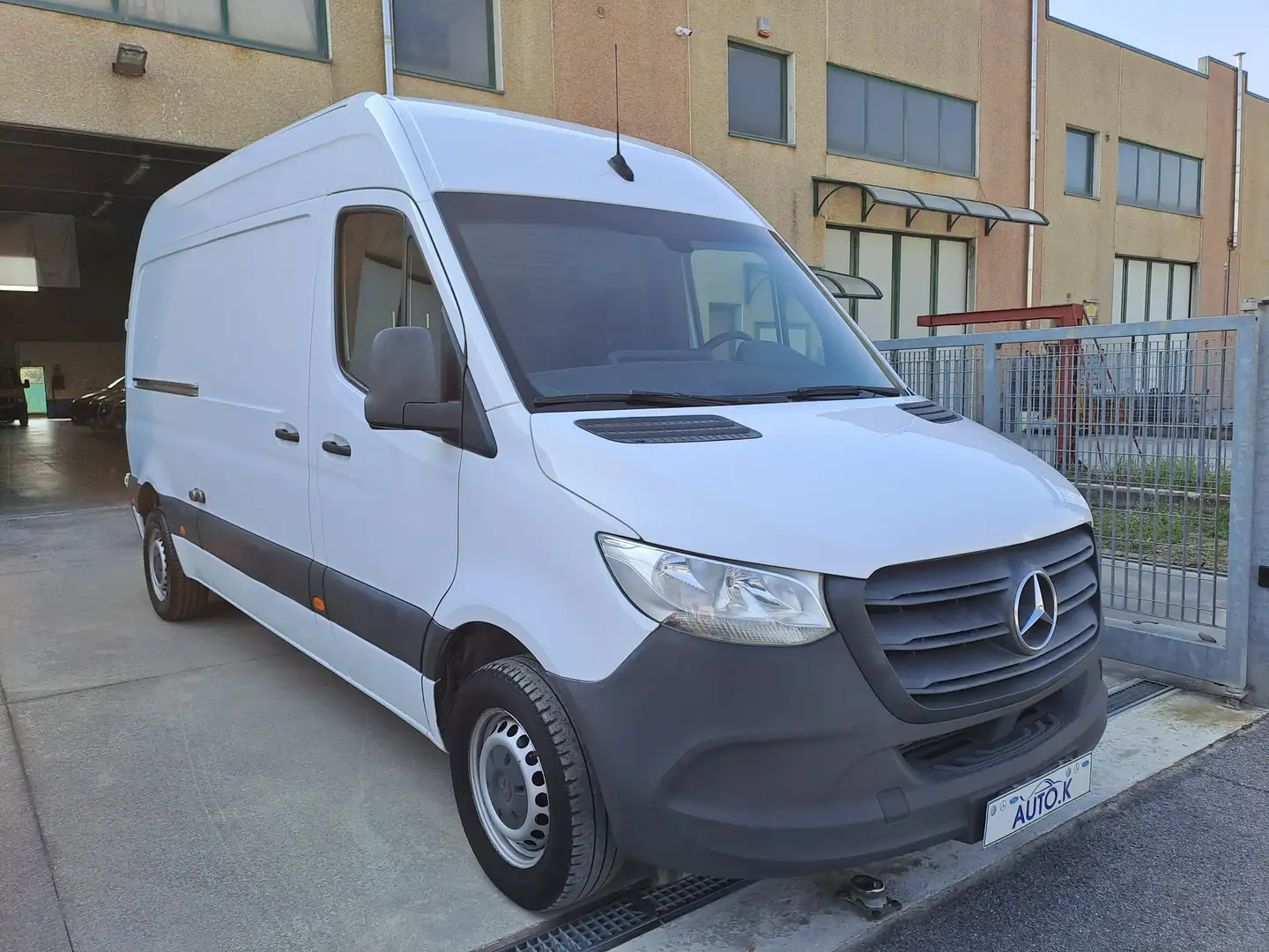 Mercedes-Benz Sprinter 311 CDI Furgone F37/35 Blanc - 1
