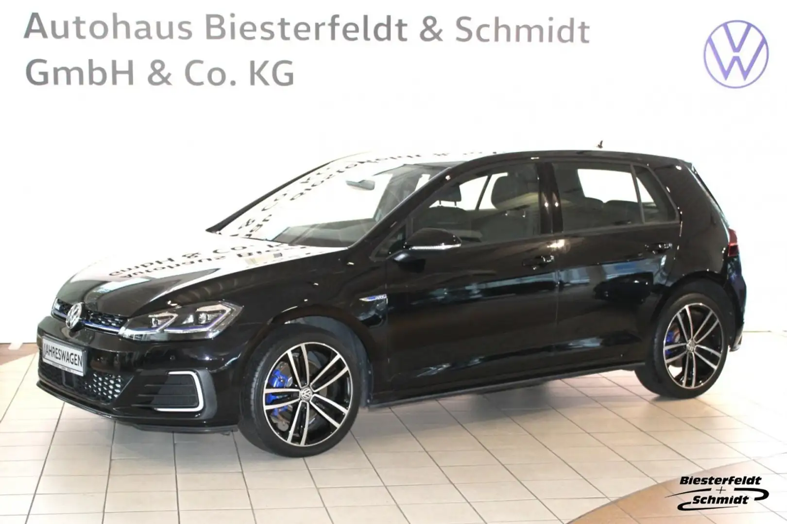 Volkswagen Golf VII GTE Navi Standh ACC LED App Stauassis Klima Schwarz - 1