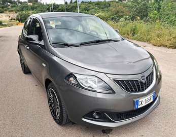 Ypsilon III 2021 1.0 firefly hybrid Gold s