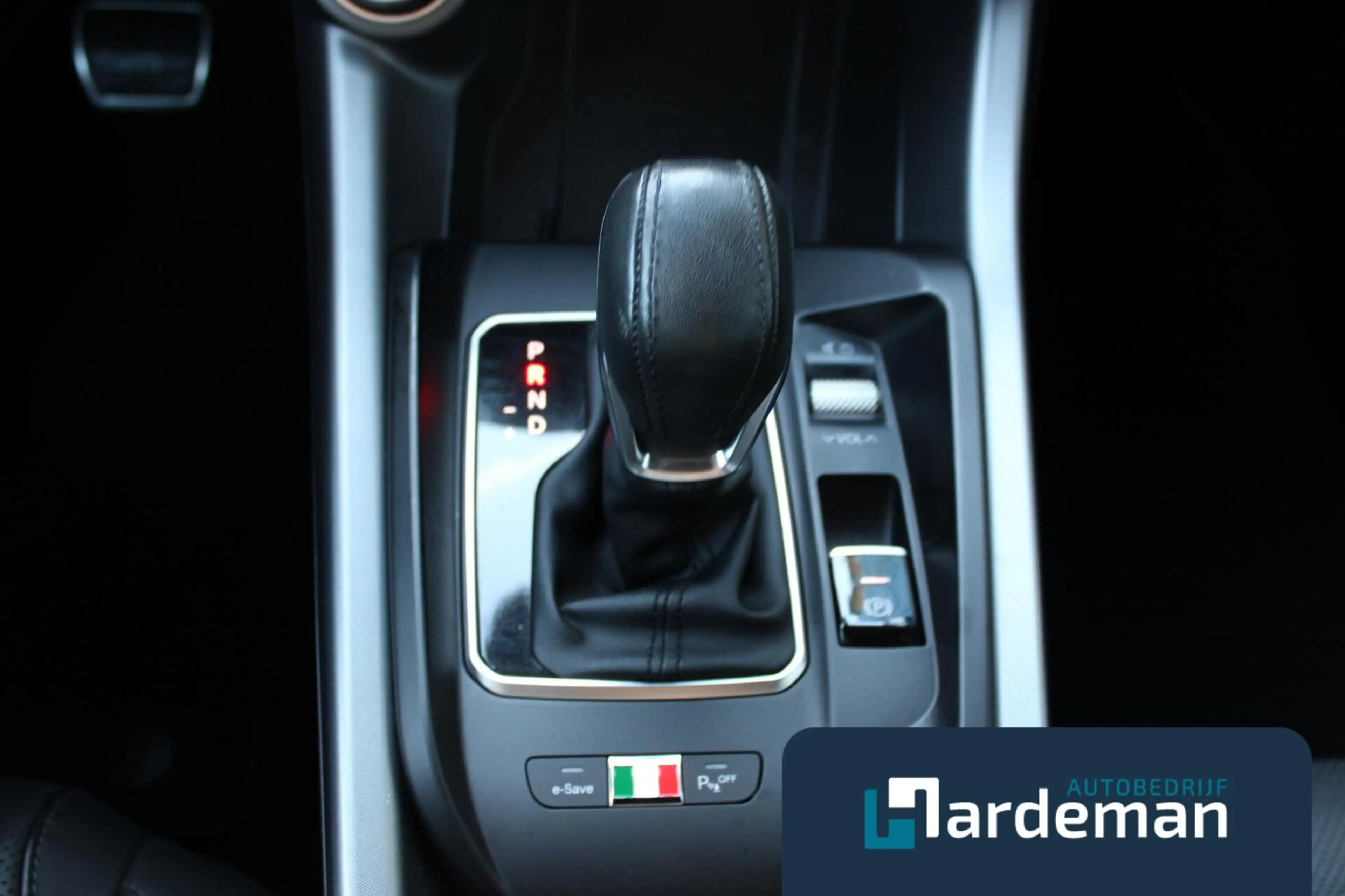 Alfa Romeo Tonale 1.3T PHEV Q4 Veloce H/K Leder 360 — photo 13