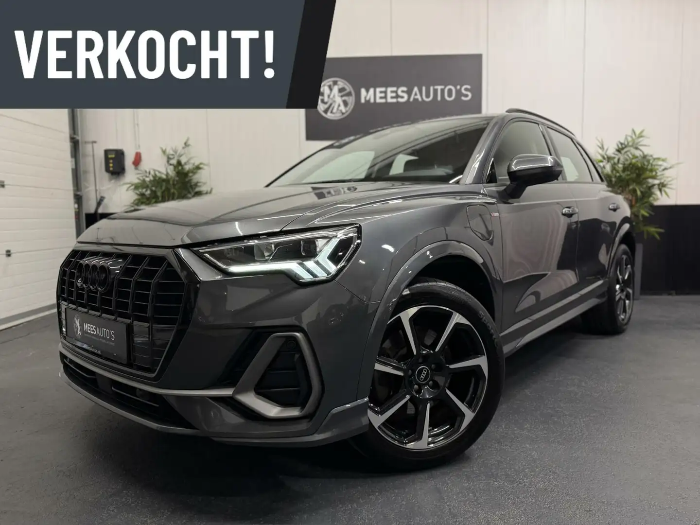 Audi Q3 45 TFSI e|S edition|Leer|Camera|Trekhaak|vol! Grau - 2