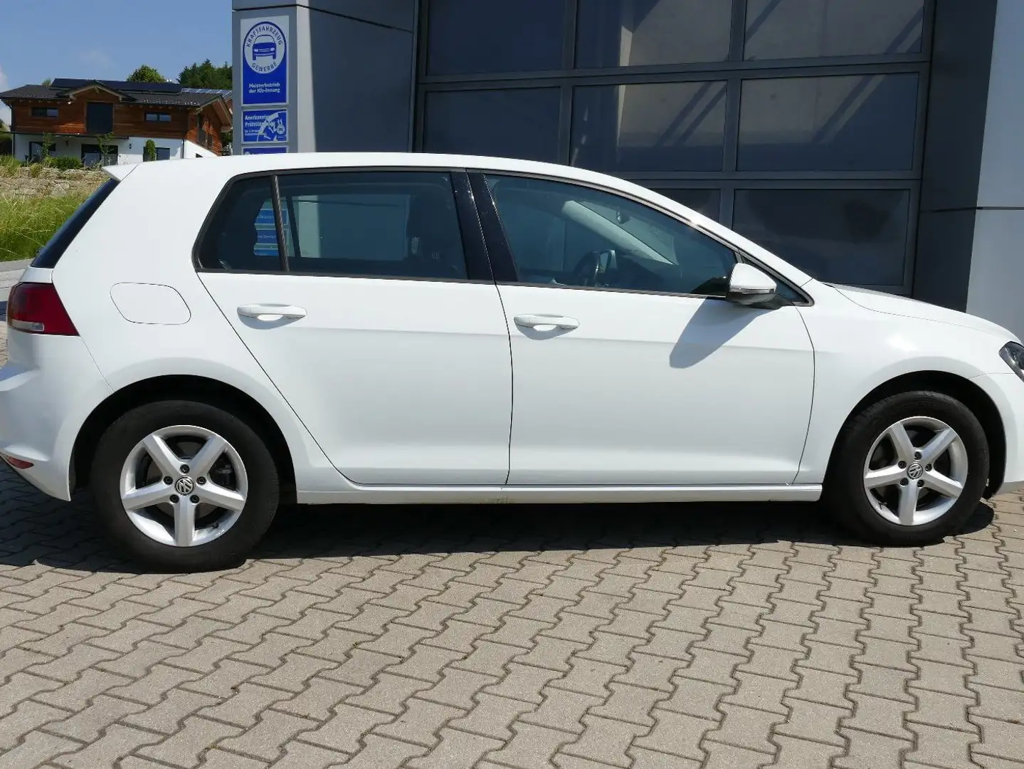 Volkswagen Golf Trendline BMT 4Motion Blanc - 2