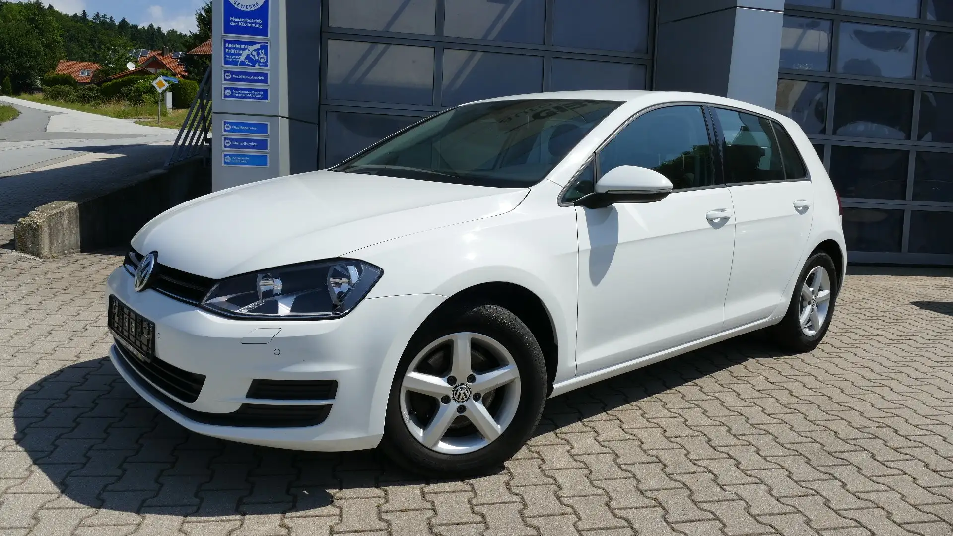 Volkswagen Golf Trendline BMT 4Motion Blanc - 1