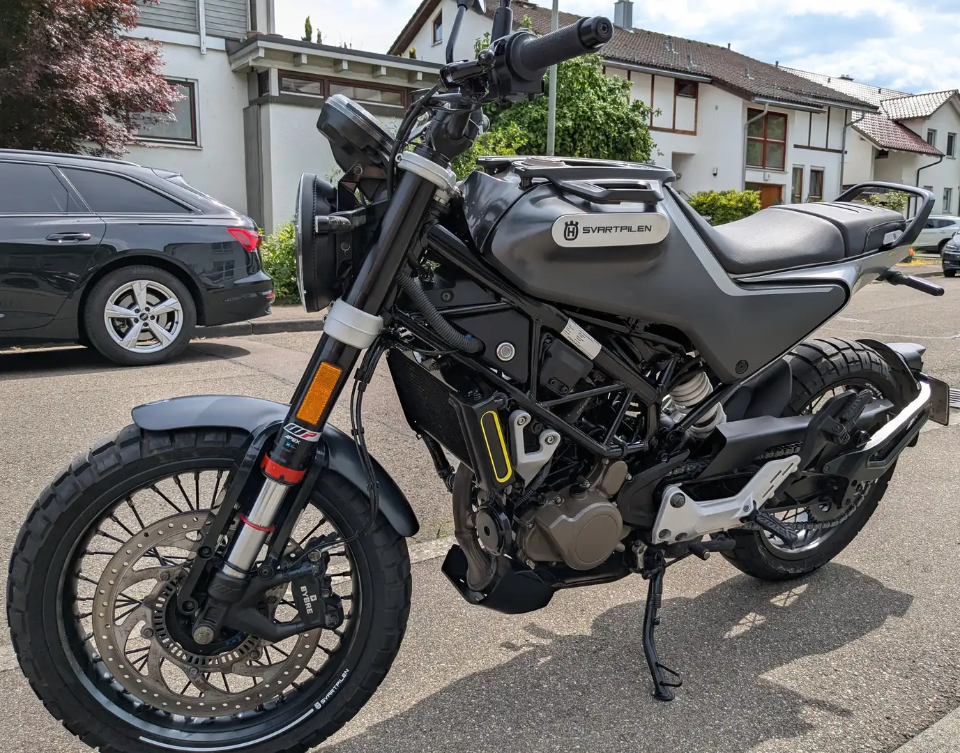 Husqvarna Svartpilen 125 Чорний - 2