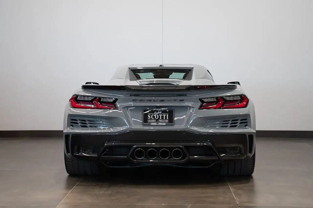 Chevrolet Corvette photo Chevrolet Corvette