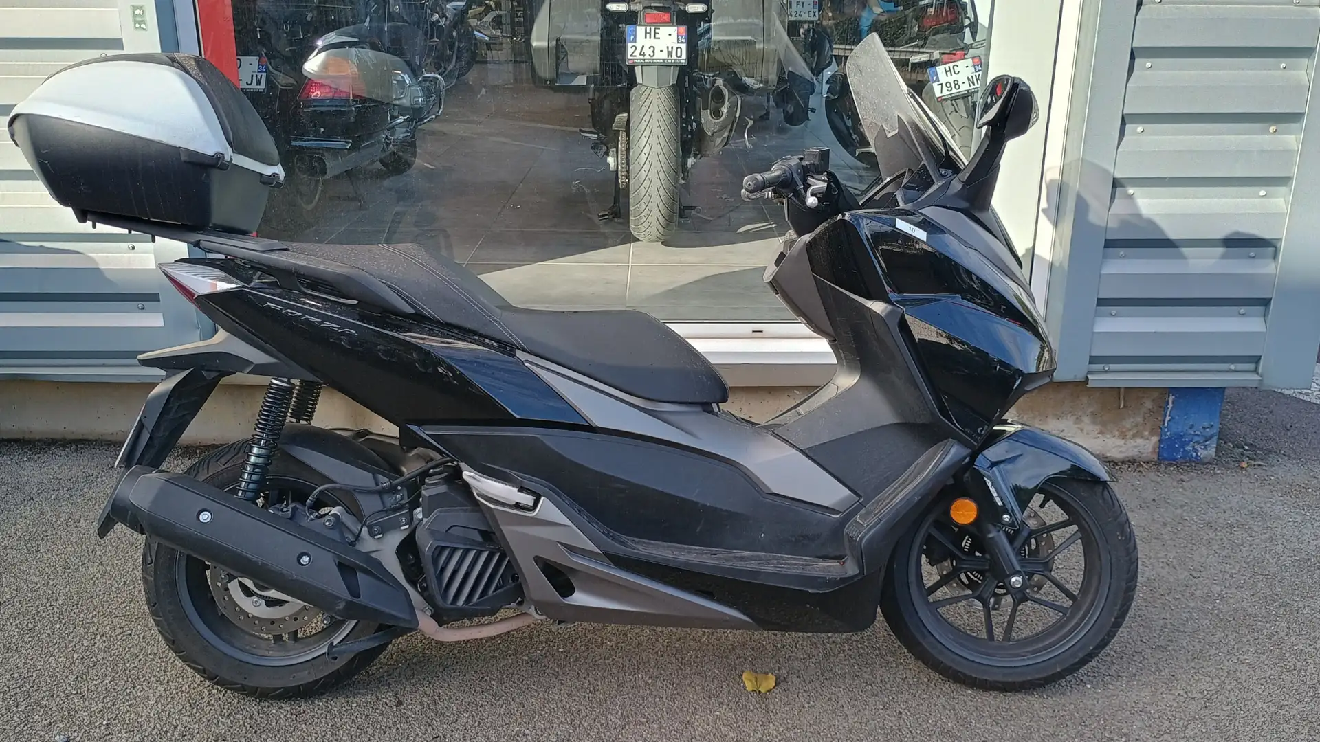 Honda Forza 125 Noir - 1