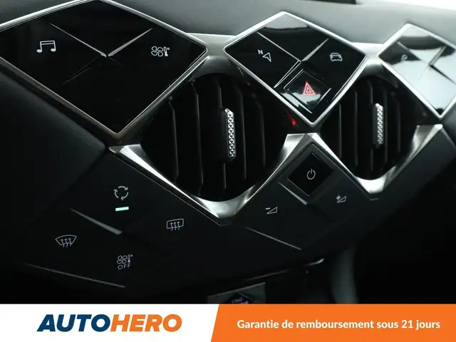 DS Automobiles DS 3 Crossback view 24