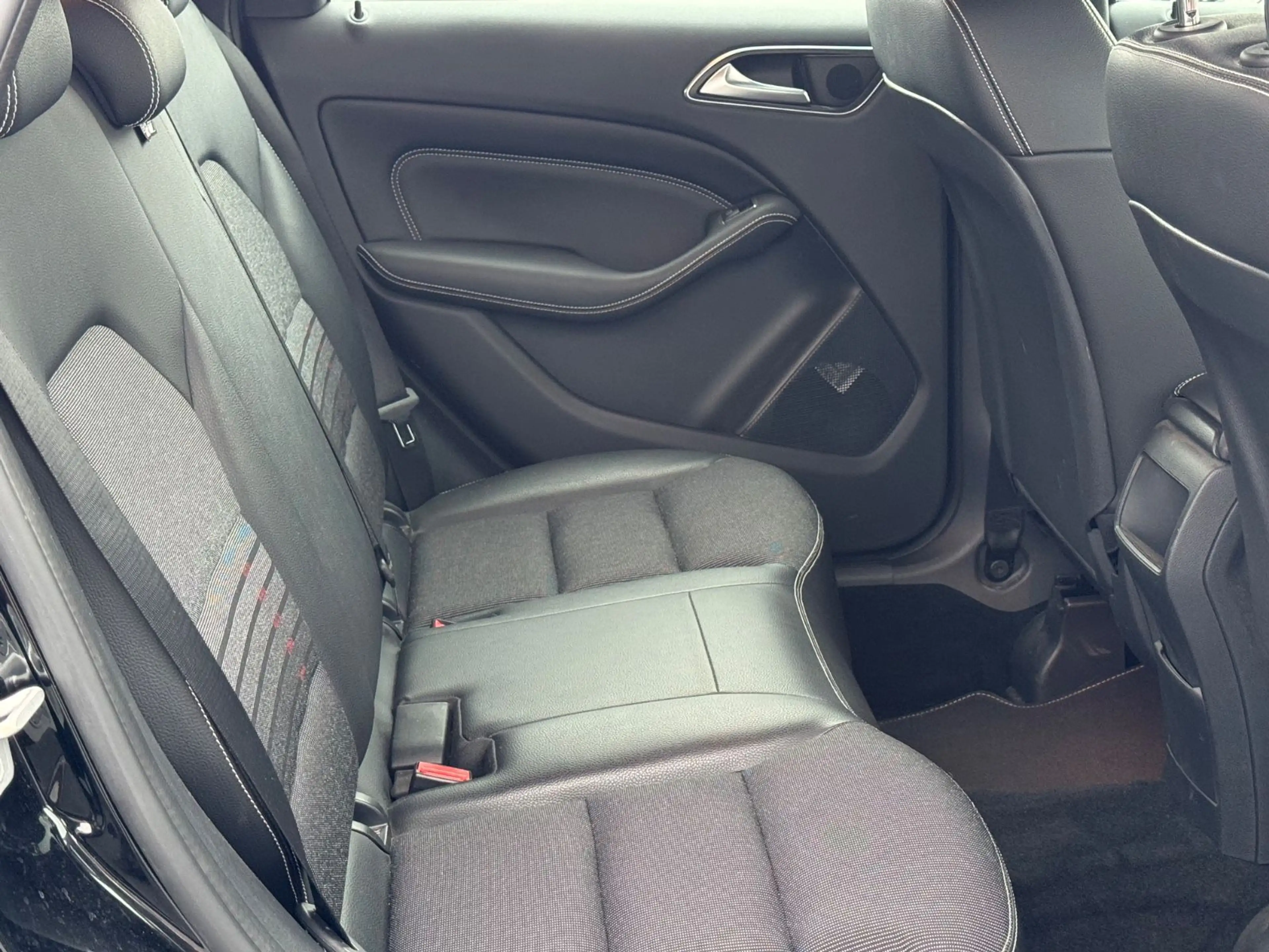 Mercedes-Benz B 180 B Klasse 180 CDI / d NAVI/EURO 6 — photo 12