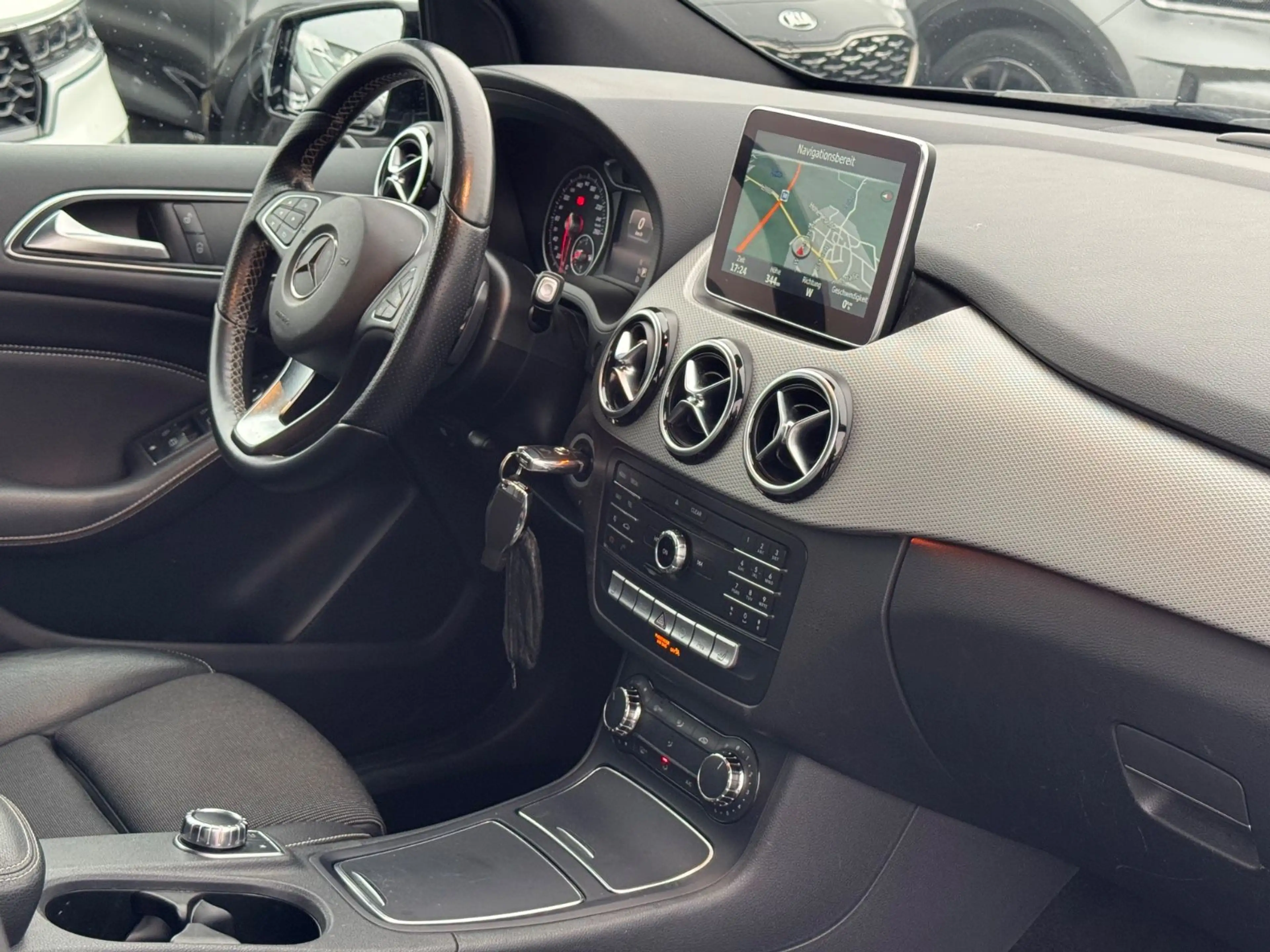 Mercedes-Benz B 180 B Klasse 180 CDI / d NAVI/EURO 6 — photo 11
