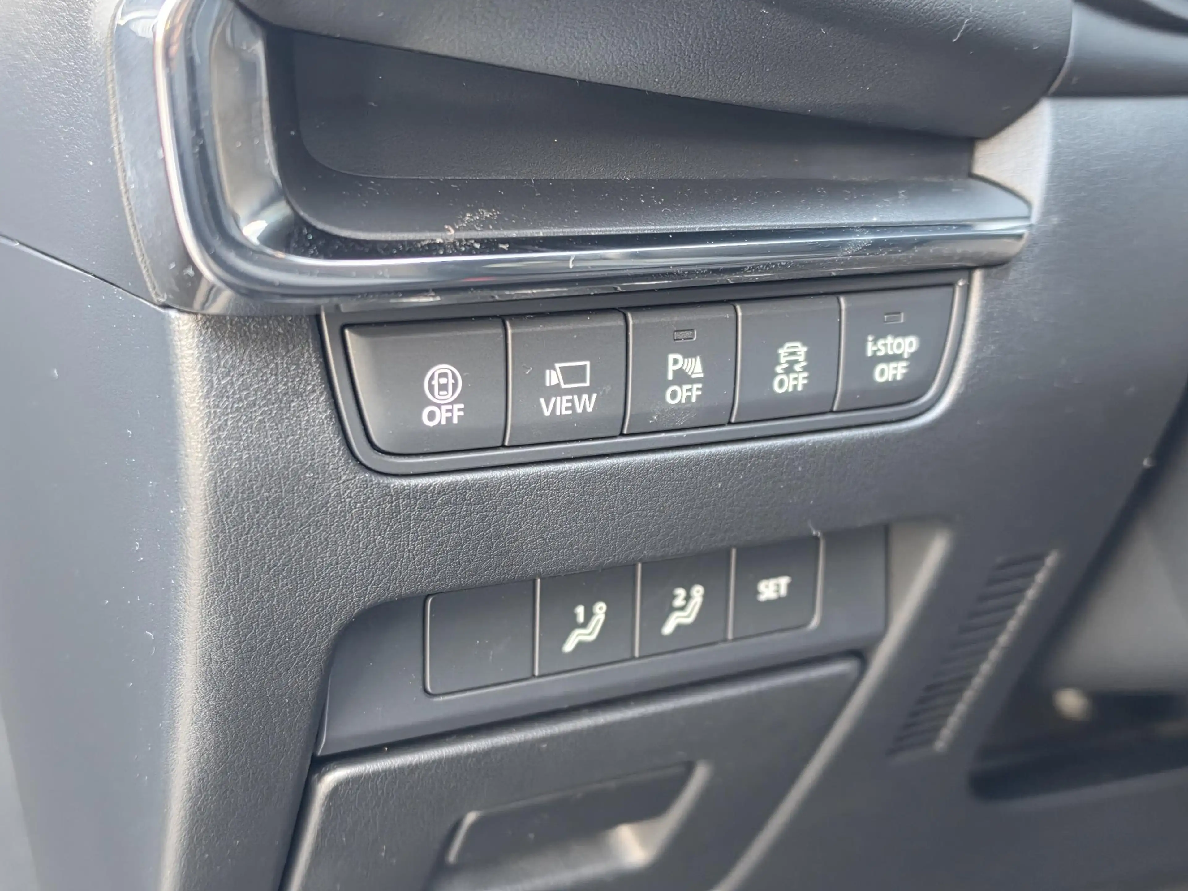 Mazda 3 2.0 e-SkyActiv-G M Hybrid 150 Luxury — photo 25