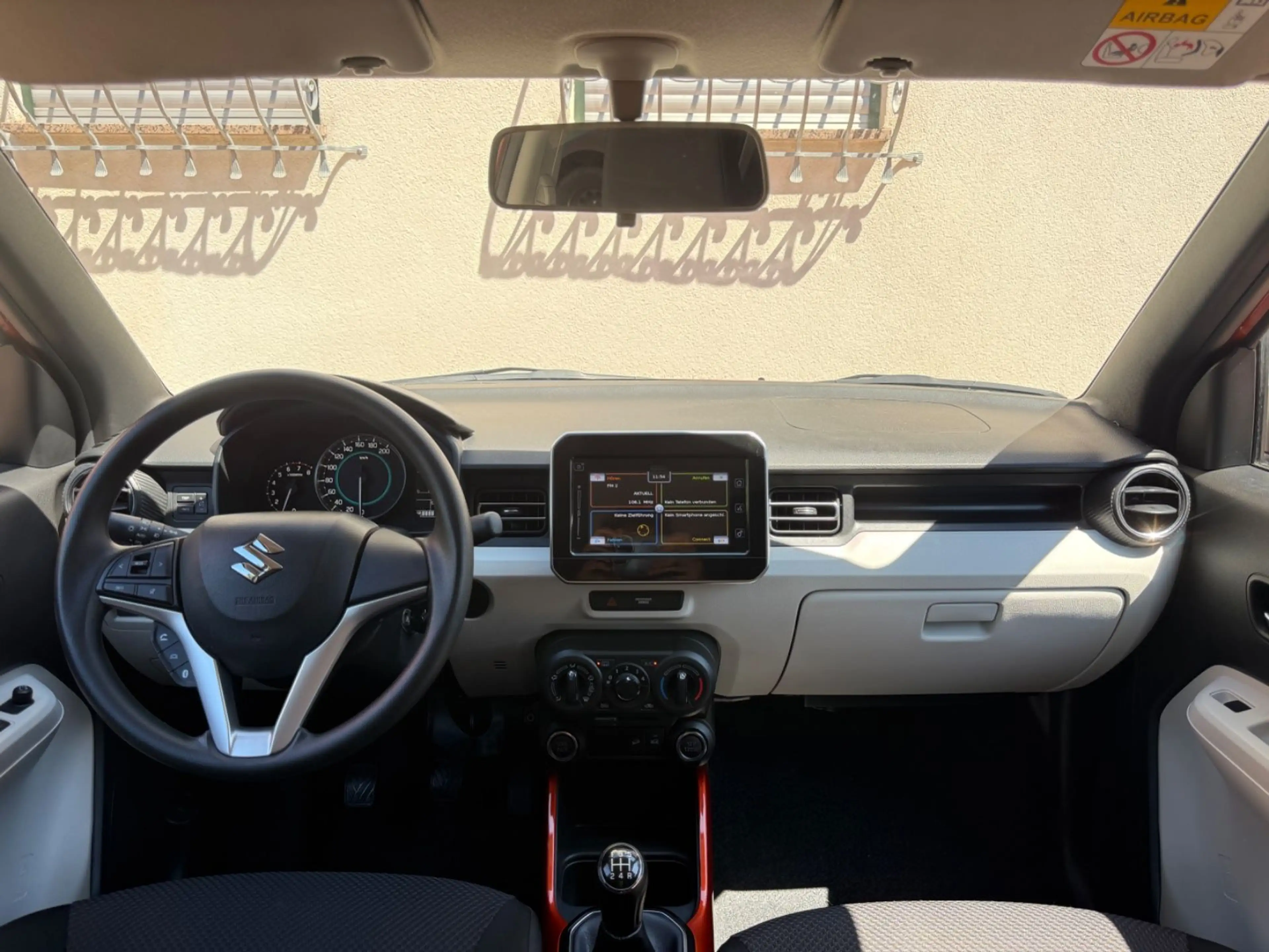 Suzuki Ignis Mod.20 4x4 erst 17Tkm LED  RFK NAVI AHK — photo 15