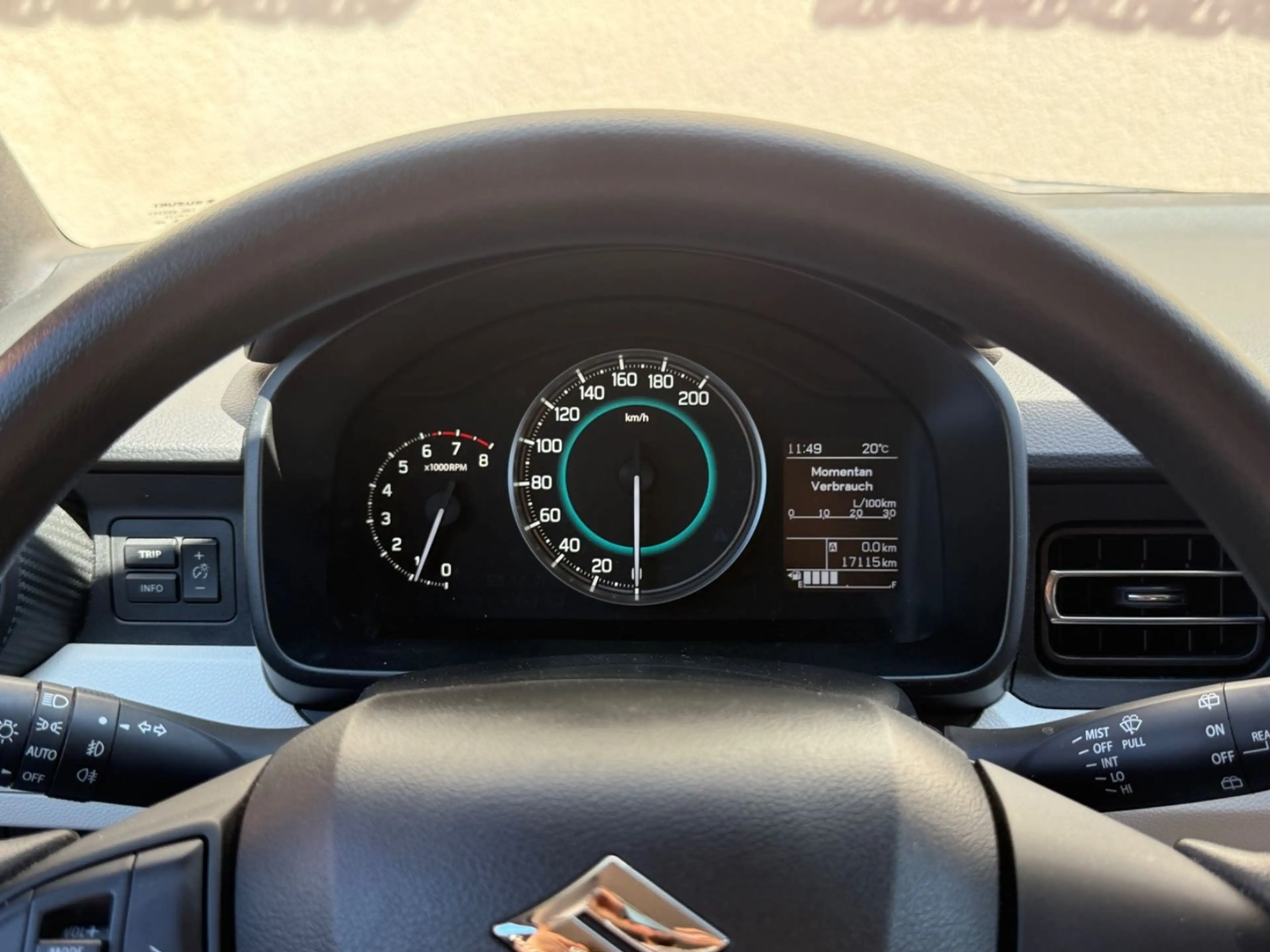 Suzuki Ignis Mod.20 4x4 erst 17Tkm LED  RFK NAVI AHK — photo 11
