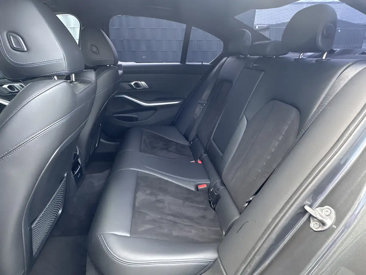 BMW 330 Limousine M-Sport NAV+LED+TEMPOMAT+18ZO+PP 9