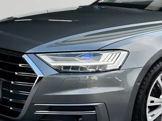 Audi A8 view 5