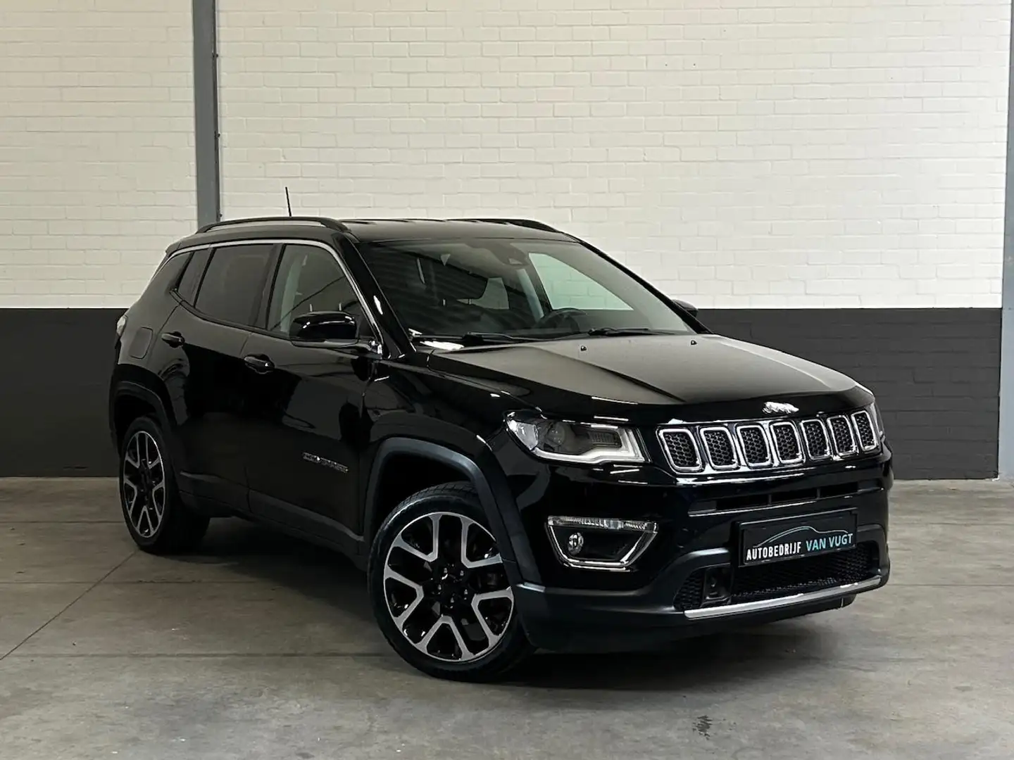 Jeep Compass 1.4 MultiAir Limited, Apple- Android, pdc, climate Zwart - 2