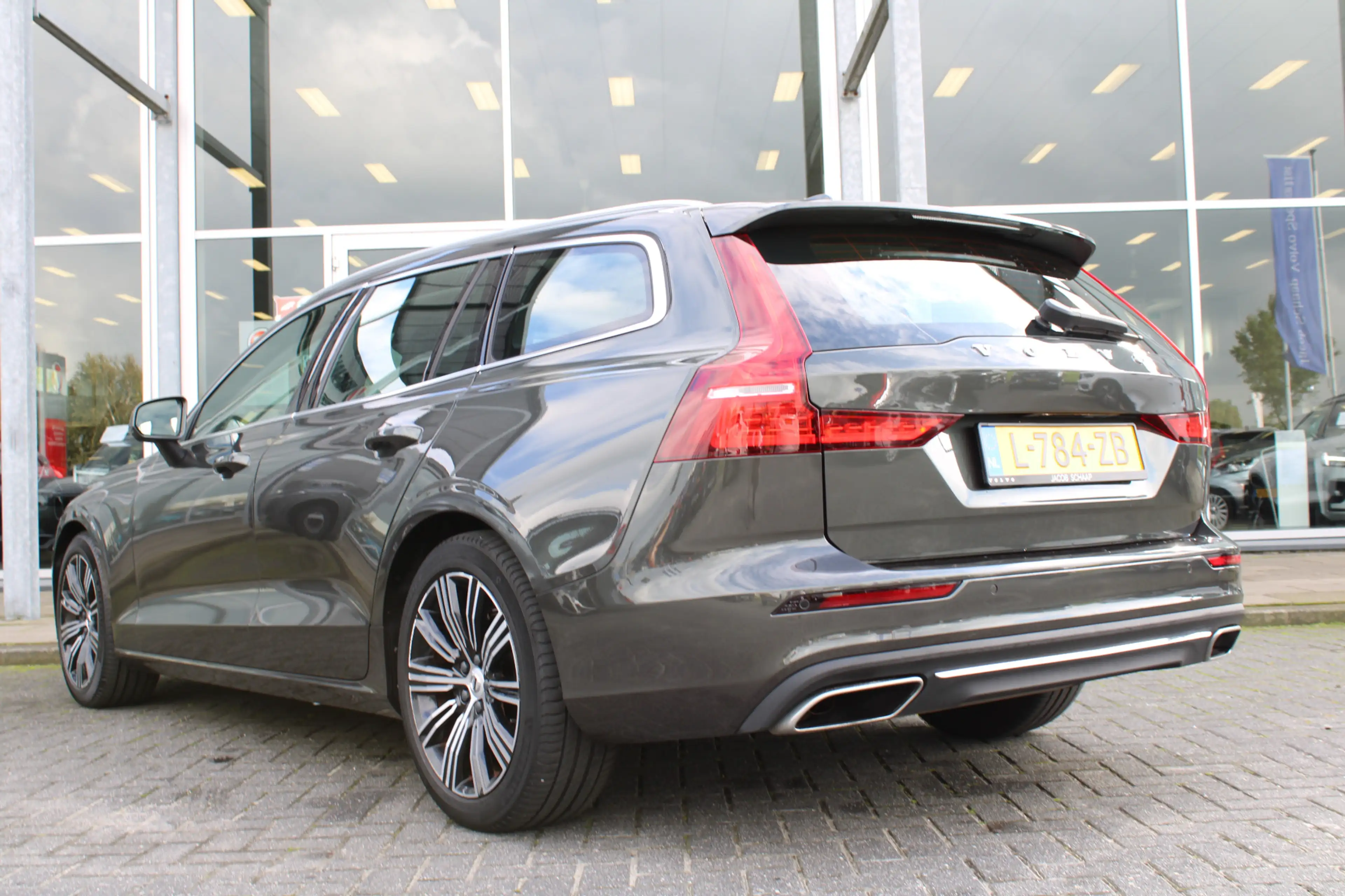 Volvo V60 B3 164PK Automaat Inscription | Org. NL | Trekhaak — photo 3